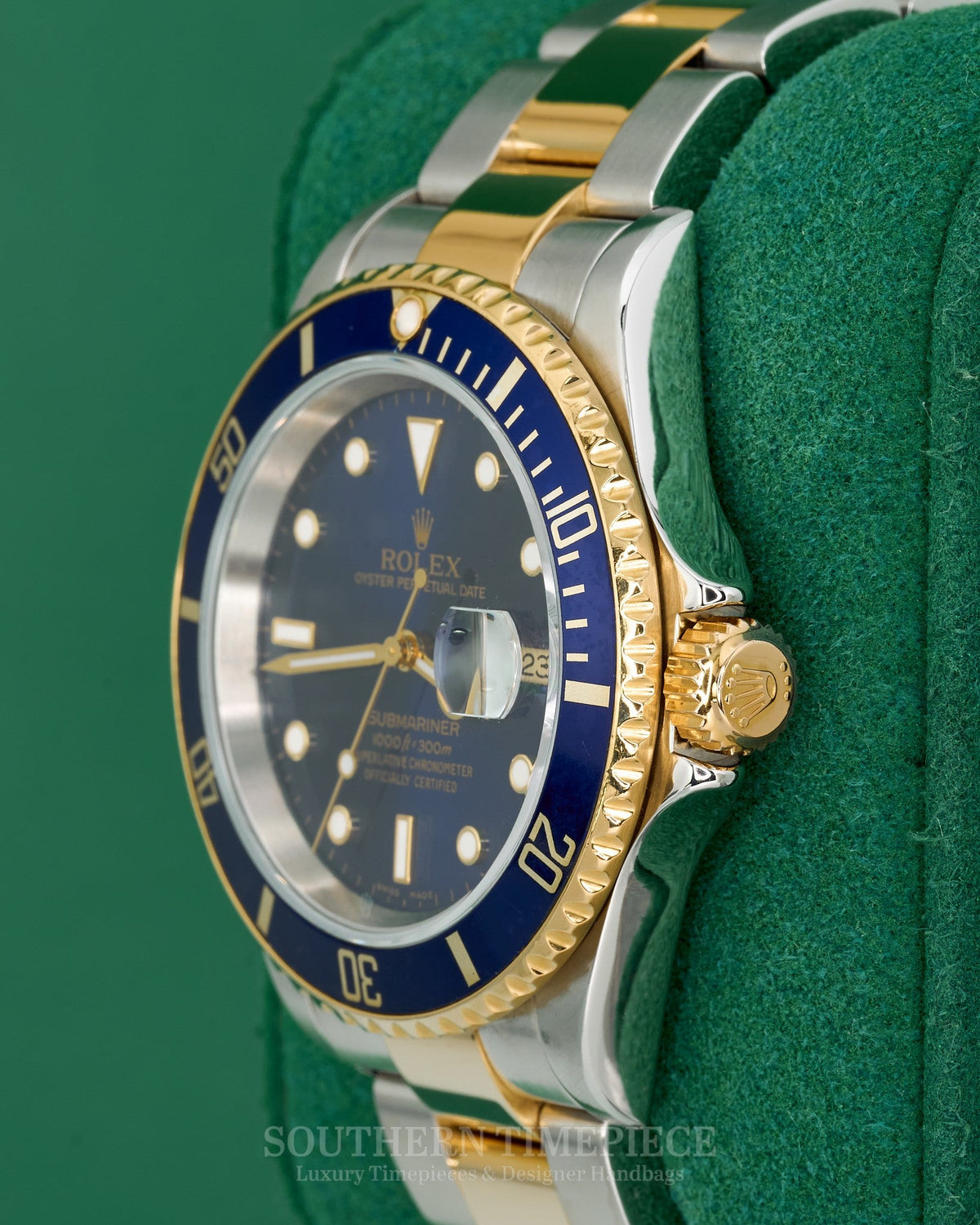 40mm Rolex Submariner "Bluesy" in 18kt Yellow Gold and Stainless Steel on Oyster (Ref: 16613LB)(Year: 2005)