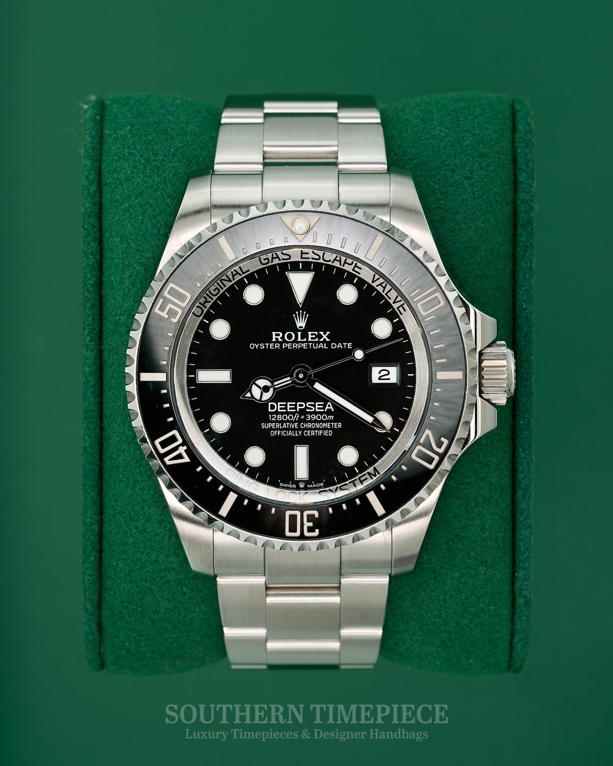 44mm Rolex Deepsea Sea-Dweller in Stainless Steel with Black Dial and Bezel (Ref: 136660)(Year: 2025)(Box & Papers)