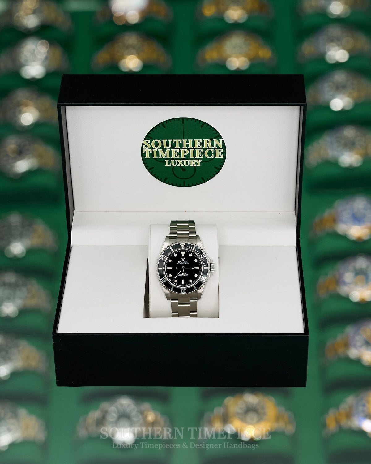 40mm Rolex Submariner No Date with Black Dial and Bezel in Stainless Steel on Oyster (Ref: 14060)(Year: 2005)