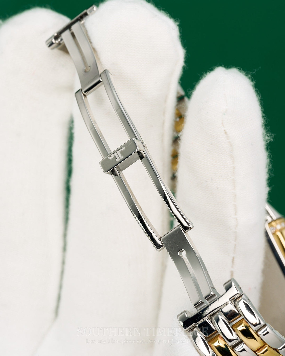 33.2x20.7mm Jaeger Le-Coultre Reverso Florale in 18kt Yellow Gold and Steel with Factory Diamonds (Ref: Q2655120)