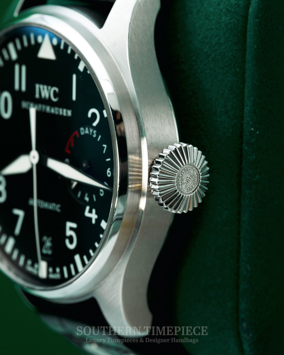 46mm IWC Big Pilot's Automatic in Stainless Steel on Black Alligator Leather Strap with Power Reserve Indicator and Date (Ref: IW500401)(Box & Papers)