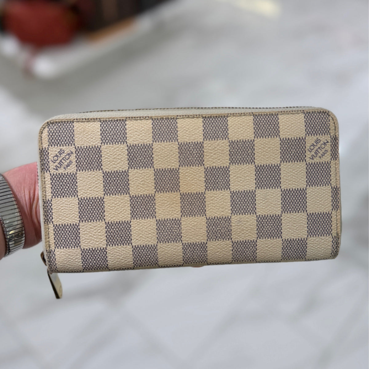 Louis Vuitton Zippy Wallet - Damier Azur Canvas