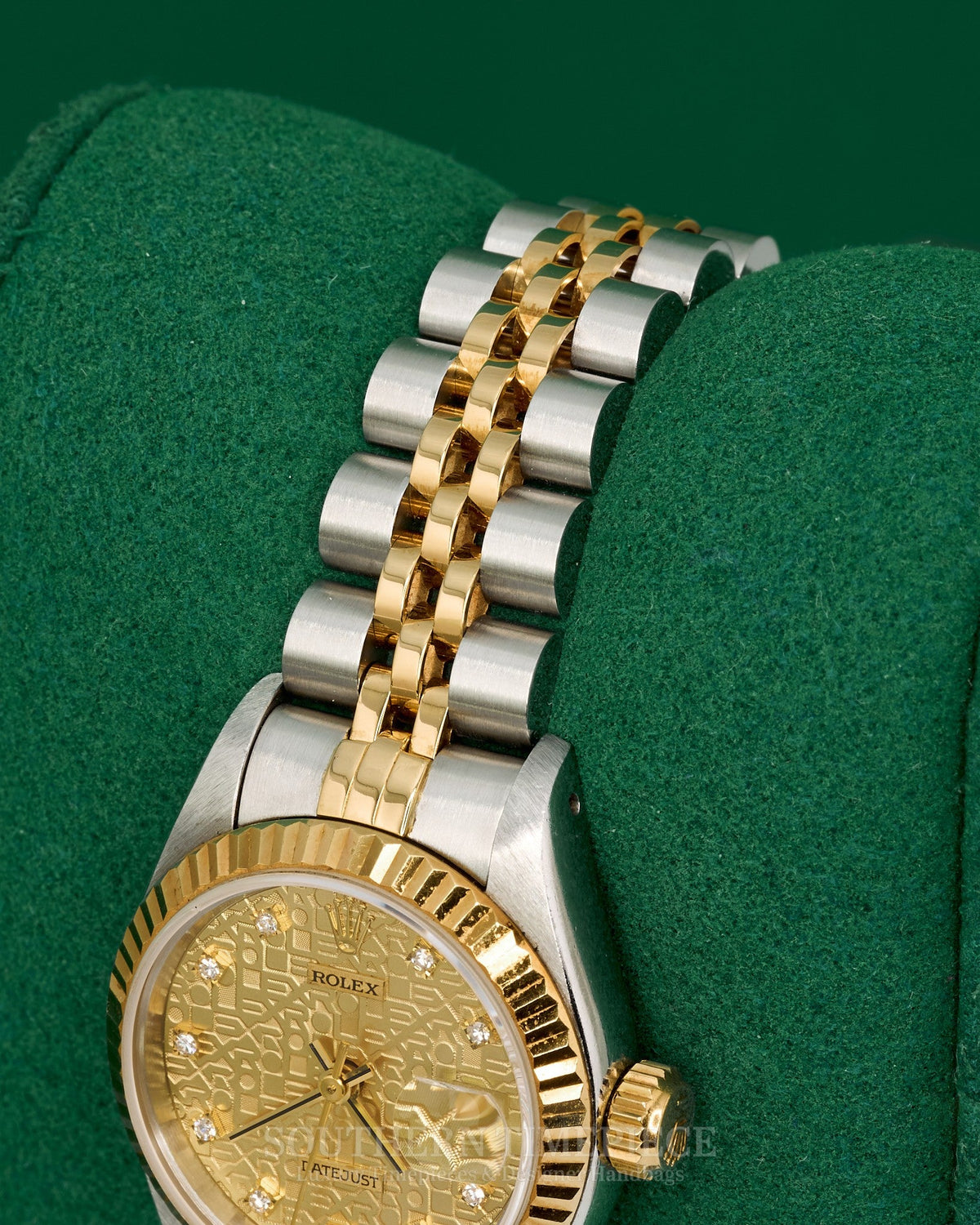 26mm Rolex Datejust with Champagne Anniversary Diamond Dial in 18kt Yellow Gold & Stainless on Jubilee (Ref: 69173)(Year: 1994)(Box & Papers)