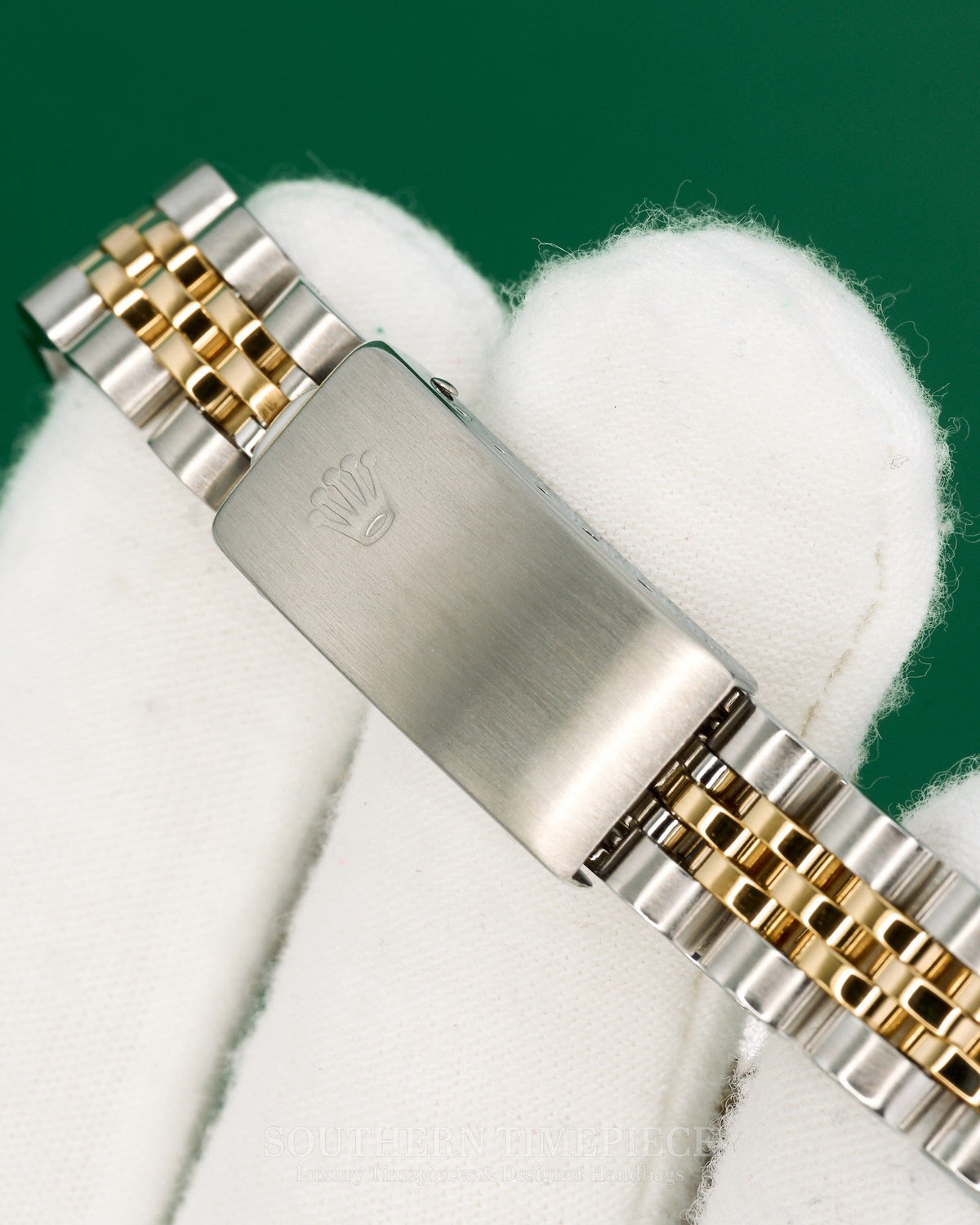 26mm Rolex Datejust with White Roman Numeral Dial in 18kt Yellow Gold and Stainless on Jubilee (Ref: 69173)(Year: 1990)(Box & Papers)
