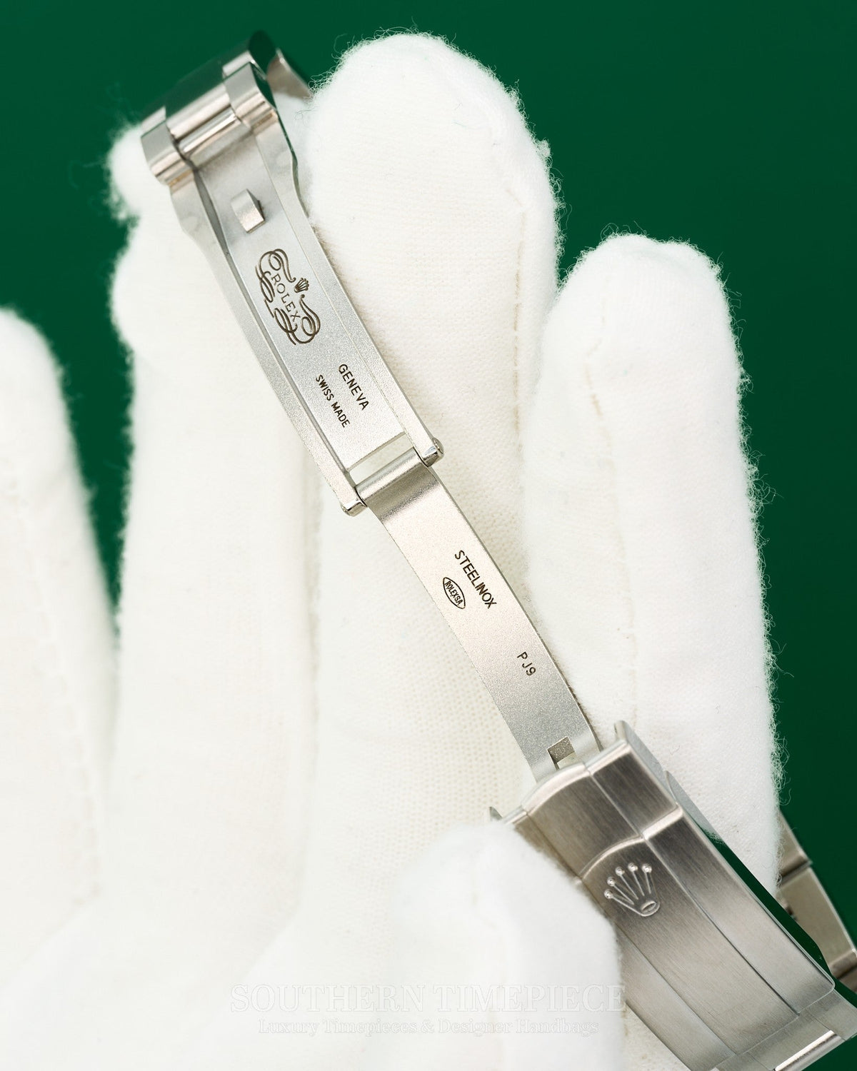 26mm Rolex Oyster Perpetual with Silver Arabic Stick Dial in Stainless Steel on Oyster (Ref: 176200)(Year: 2011+)