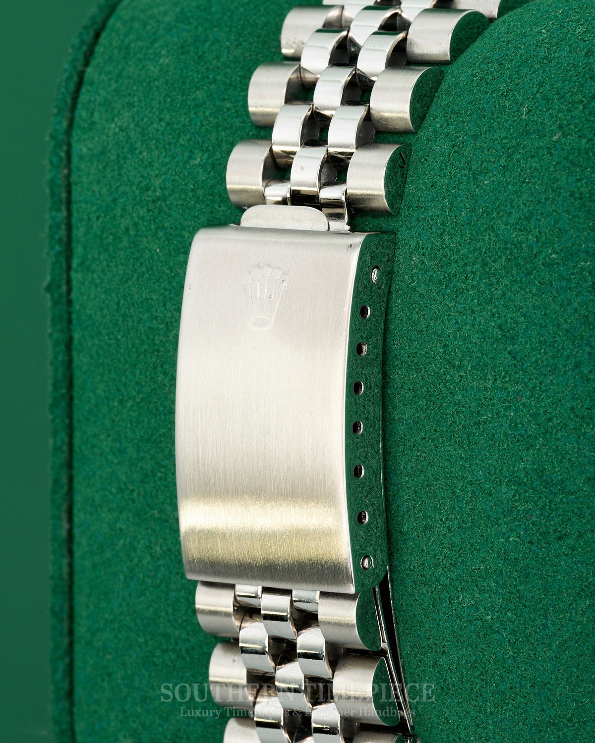 36mm Rolex Datejust in Stainless Steel with Custom Pink Mother of Pearl Diamond Dial and Diamond Bezel (Ref: 16014)(Year: 1981)