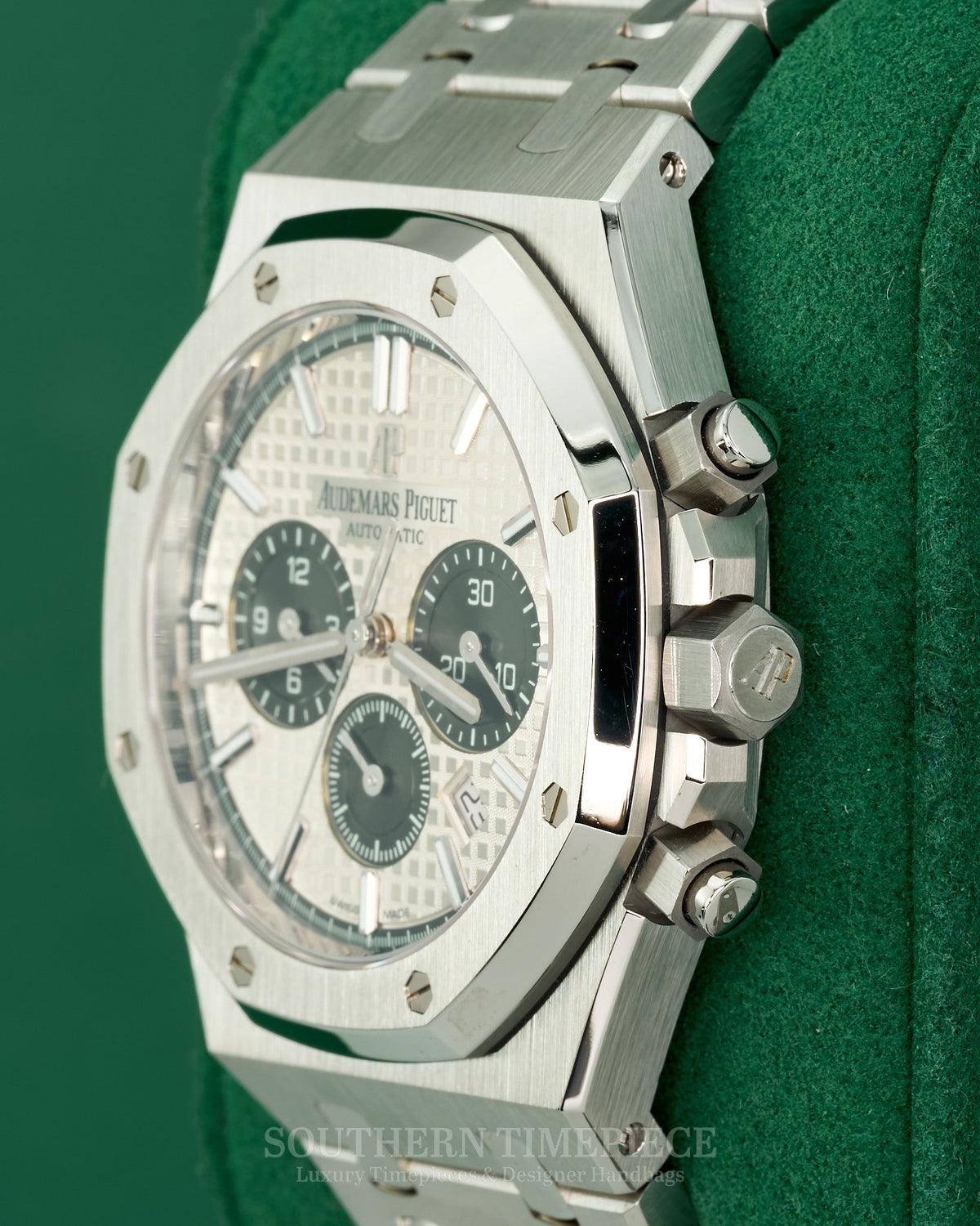 41mm MINT Audemars Piguet Royal Oak "Panda" in Stainless Steel with White Dial (Ref: 26331ST)(Year: 2021)(Box & Papers)