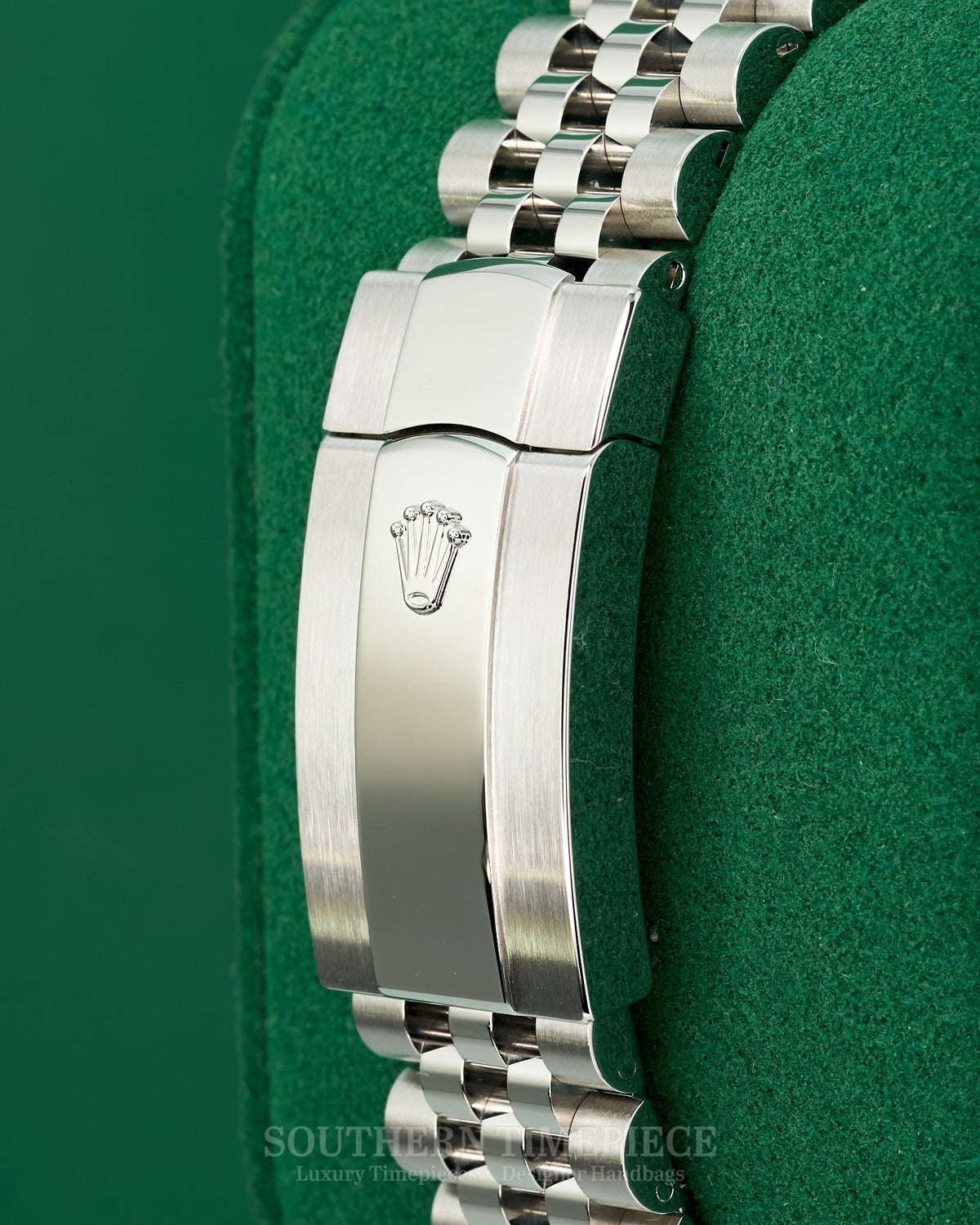 Brand New 2026 42mm Rolex Sky-Dweller Mint Green in 18kt White Gold & Oystersteel on Jubilee (Ref: 336934)(Year: 2026)(Box & Papers)