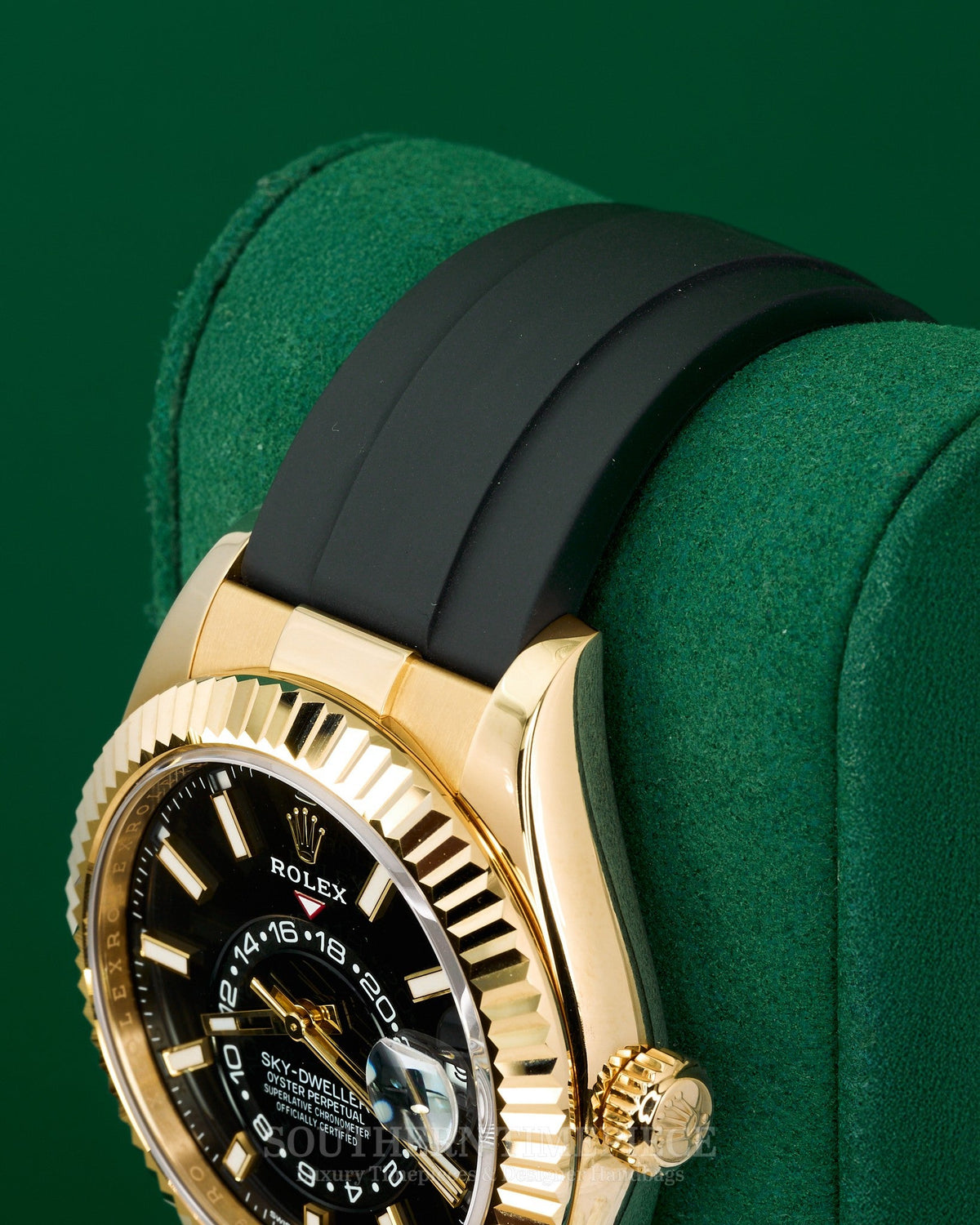 42mm Rolex Sky-Dweller on Oysterflex in Solid 18kt Yellow Gold with Black Dial (Ref: 326238)(Year: 2021)(Box & Papers)