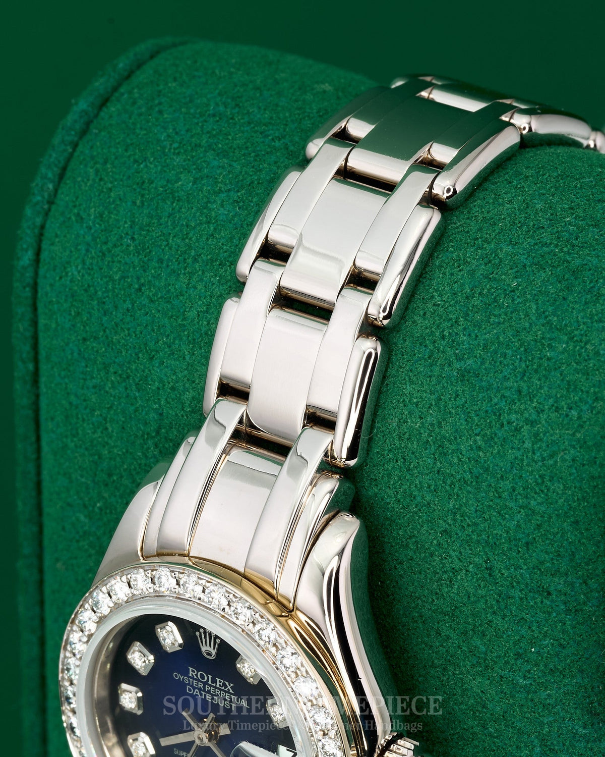 29mm Rolex Pearlmaster/Masterpiece in Solid 18kt White Gold with a Custom Blue Ombre Diamond Dial and Diamond Bezel (Ref: 80329)(Year: 1999)