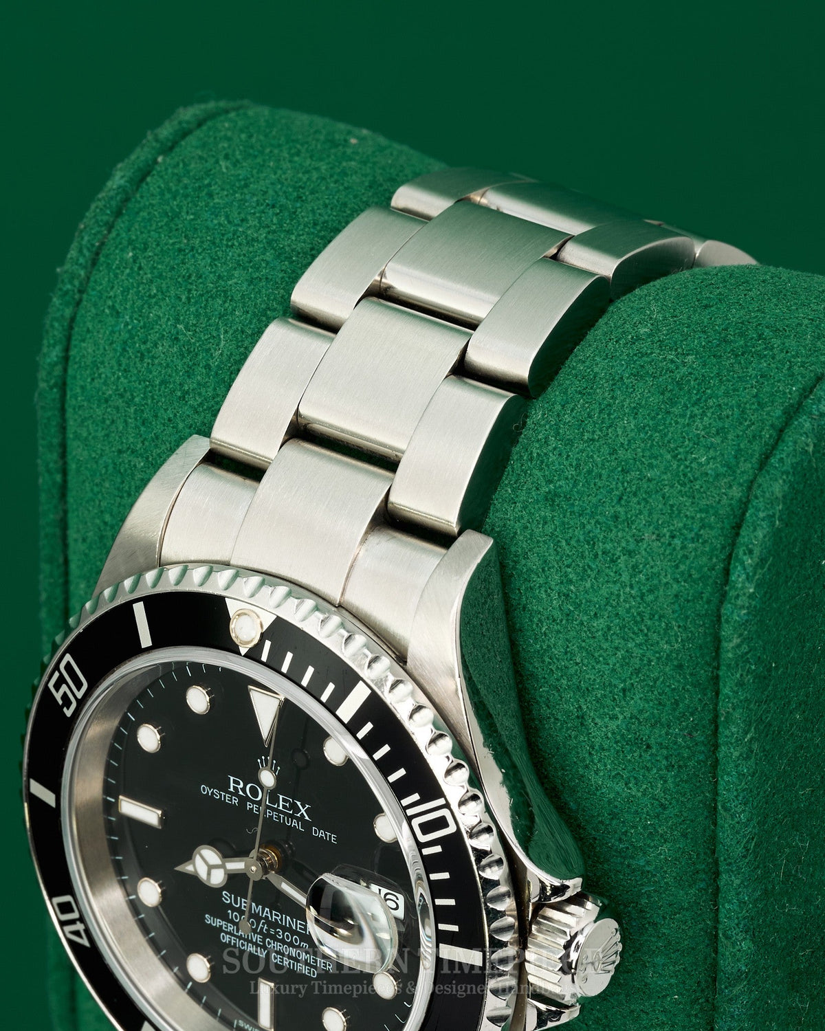 40mm Rolex Submariner Date with Black Dial and Bezel in Stainless Steel on Oyster (Ref: 16610)(Year: 2007)