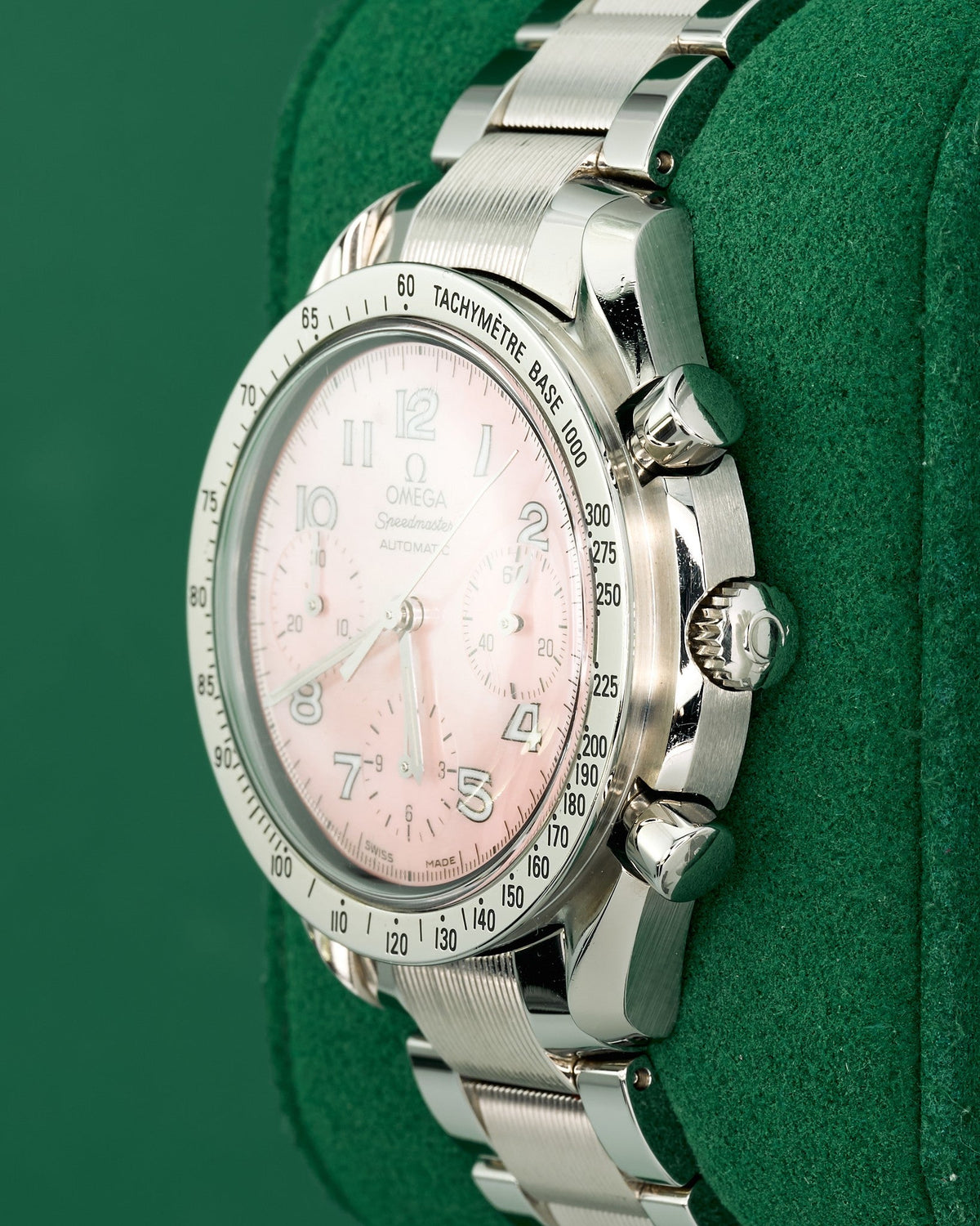 39mm Omega Speedmaster Japan Limited Edition with Pink Mother of Pearl Dial in Stainless (Ref: 3502.78.00)(Year: 2000-2010)