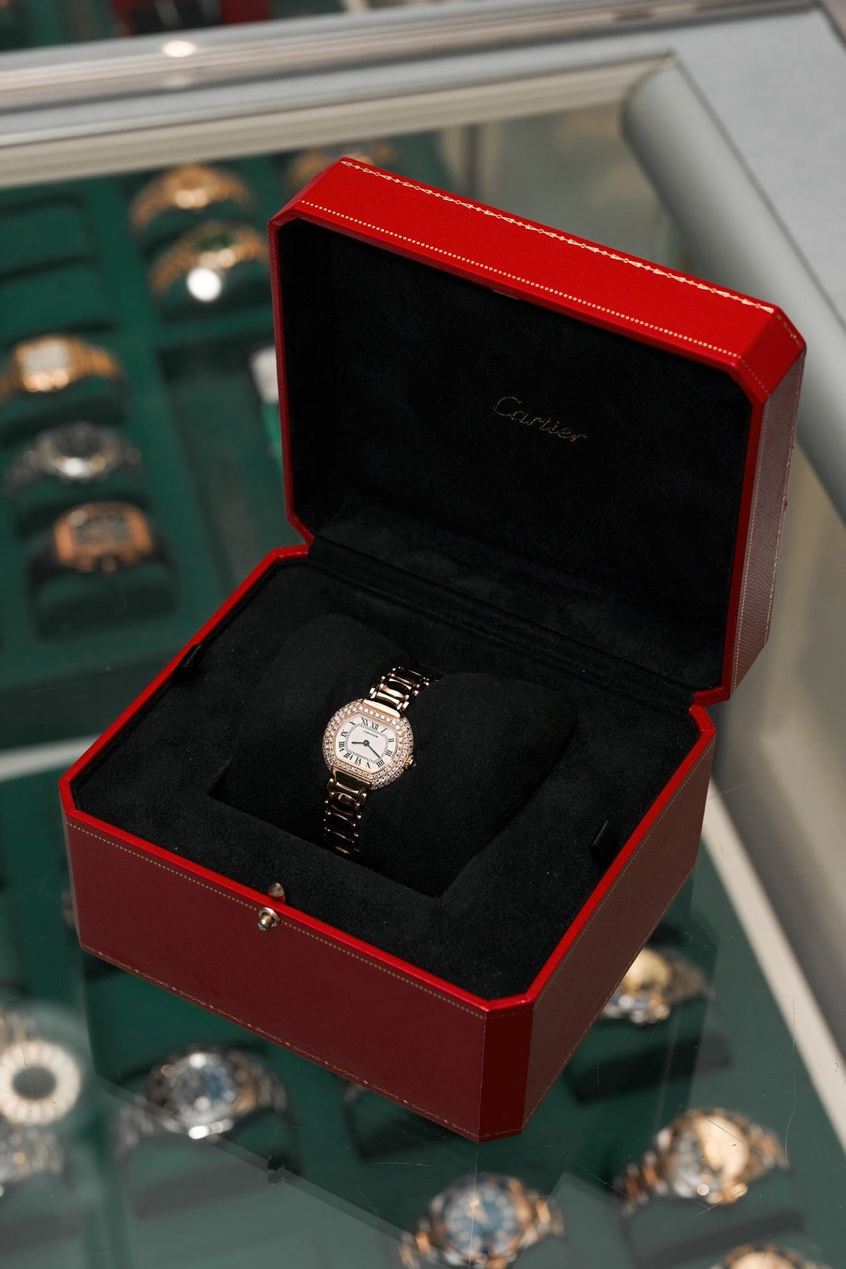 26mm Cartier Ellipse Watch Small in Solid 18kt Yellow Gold with Diamonds (Ref: W15047L8)(RARE)