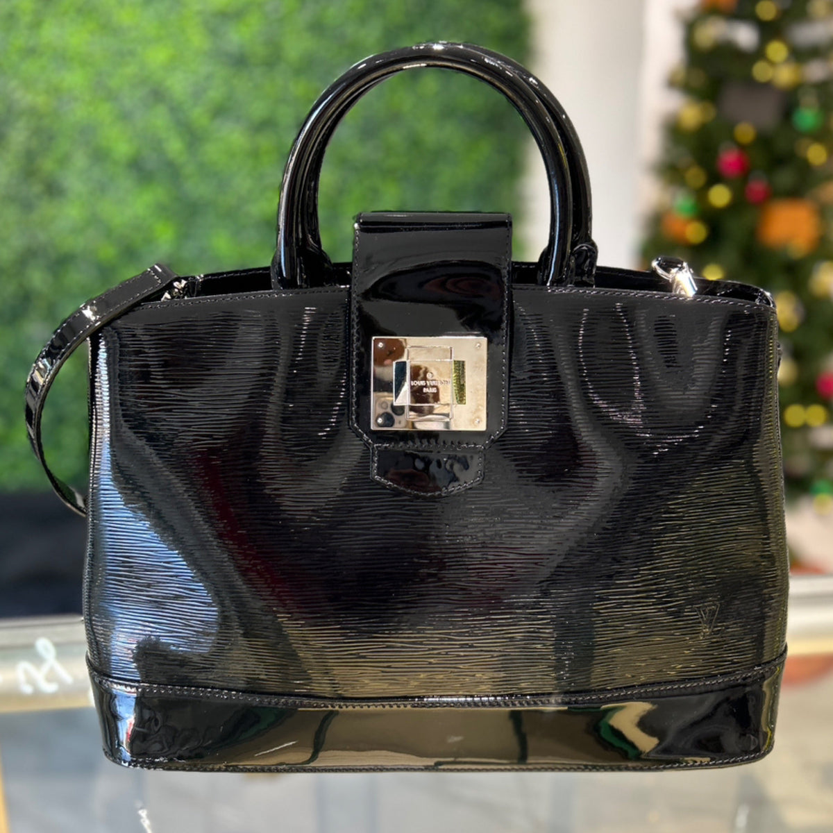 Louis Vuitton Mirabeau GM - Electric Black Epi Leather