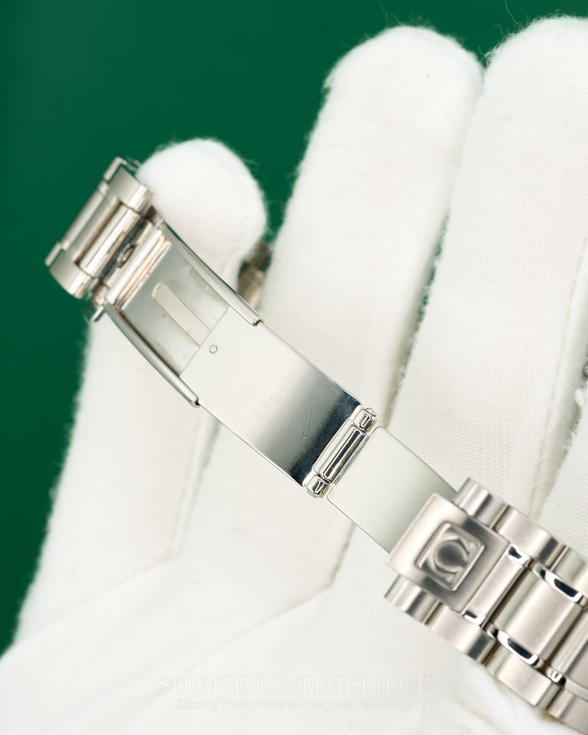 39mm Omega Speedmaster Triple Date Chronograph with Silver Dial in Stainless Steel (Ref: 3523.30)(Year: ~1999-2007)