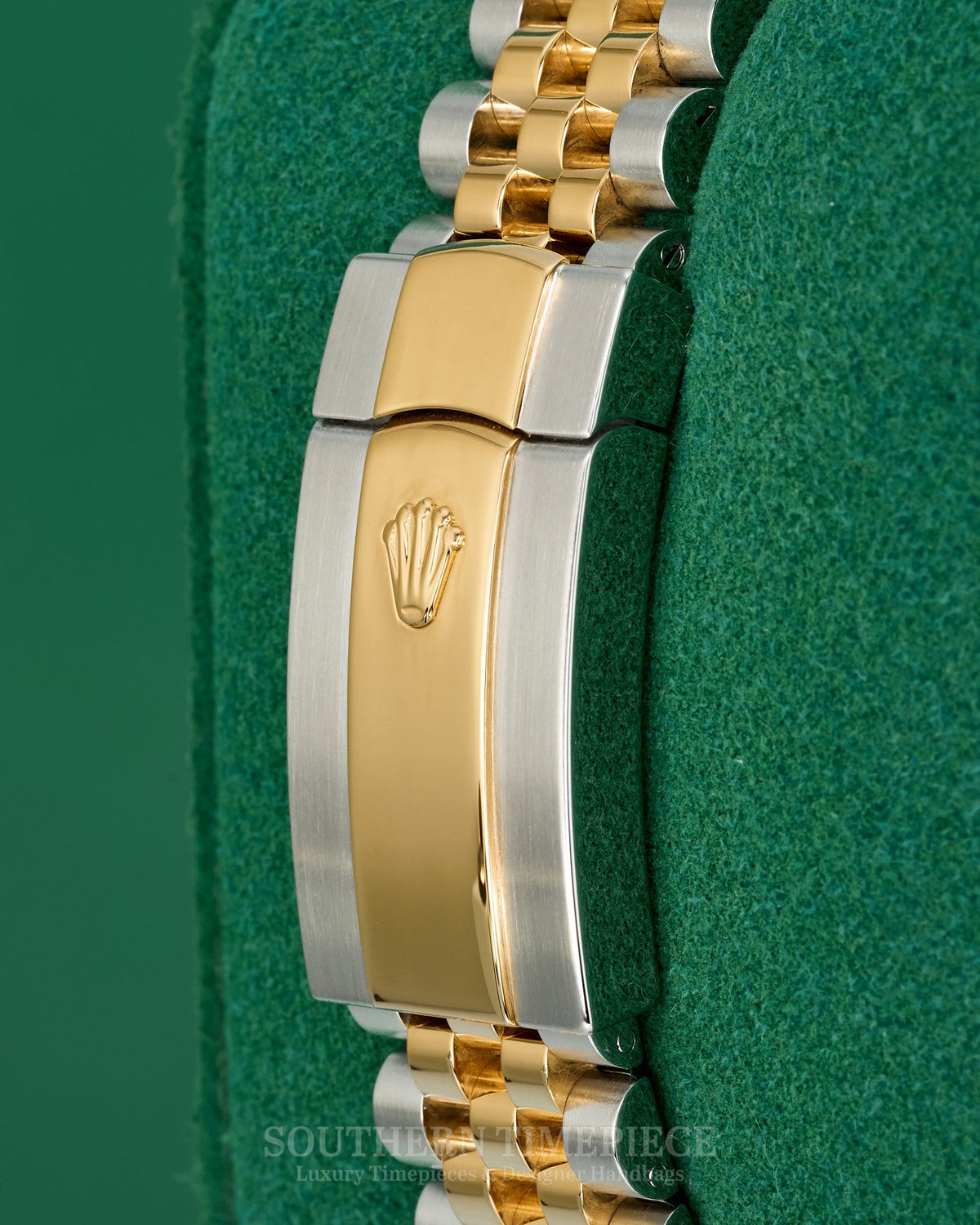 36mm Rolex Datejust with Champagne Motif Fluted Dial in 18kt Yellow Gold and Steel on Jubilee (Ref: 126233)(Year: 2021)(Box & Papers)
