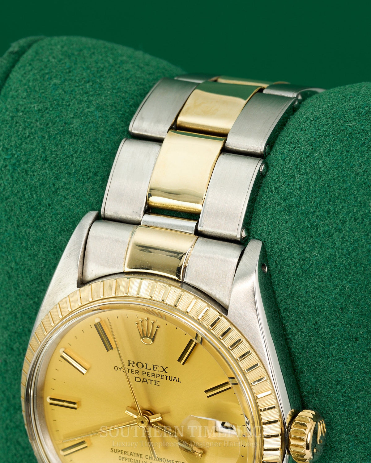 34mm Rolex Date with Champagne Stick Dial in 14kt Yellow Gold and Stainless on Oyster (Ref: 1501)(Year: 1969)