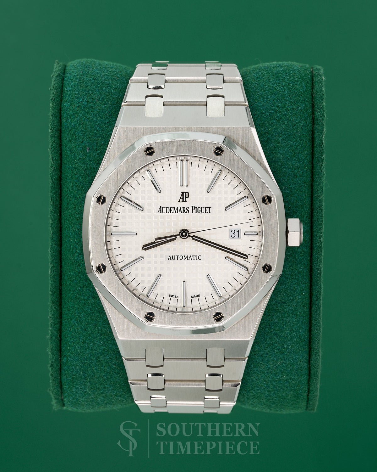 41mm Audemars Piguet Royal Oak with Silver "Grande Tapisserie" Dial in Stainless Steel (Ref: 15400ST)(Year: 2018)(Box & Papers)