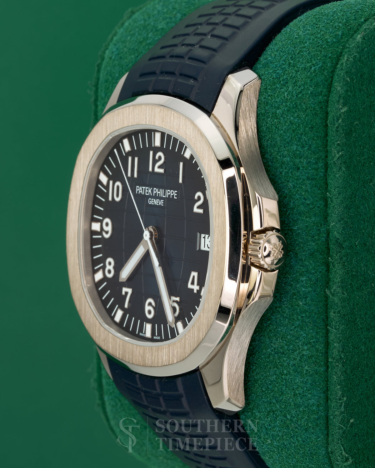 42mm Patek Philippe Aquanaut with Blue Dial on Blue Rubber in Solid 18kt White Gold (Ref: 5168G)(Year: 2020)(Box & Papers)(SKU: 502092364137)