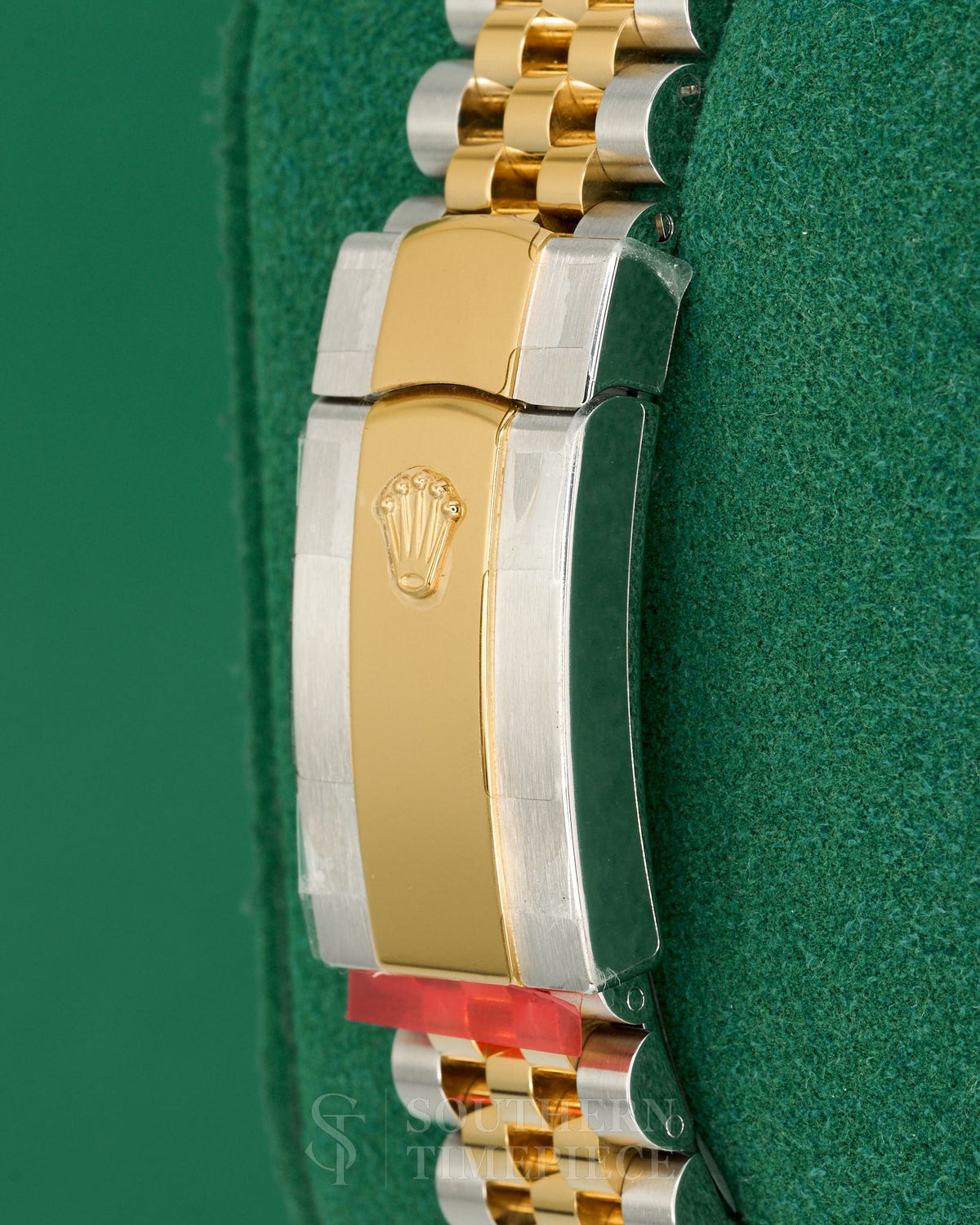 Brand New 2026 41mm Rolex Datejust with Olive Green Roman Dial in 18kt Yellow Gold and Stainless on Jubilee (Ref: 126333)(Year: 2026)(Box & Papers)
