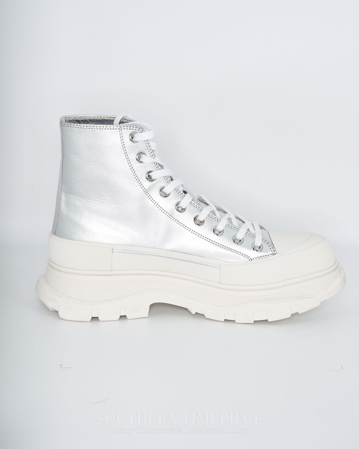 Alexander McQueen Tread Sneaker Boots - Silver White