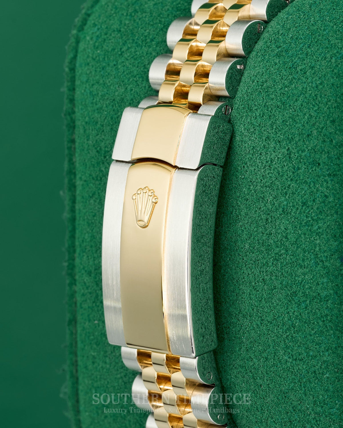 41mm Rolex Datejust with Silver Stick Dial in 18kt Yellow Gold and Stainless on Jubilee (Ref: 126333)(Year: 2016+)(Box & Appraisal)