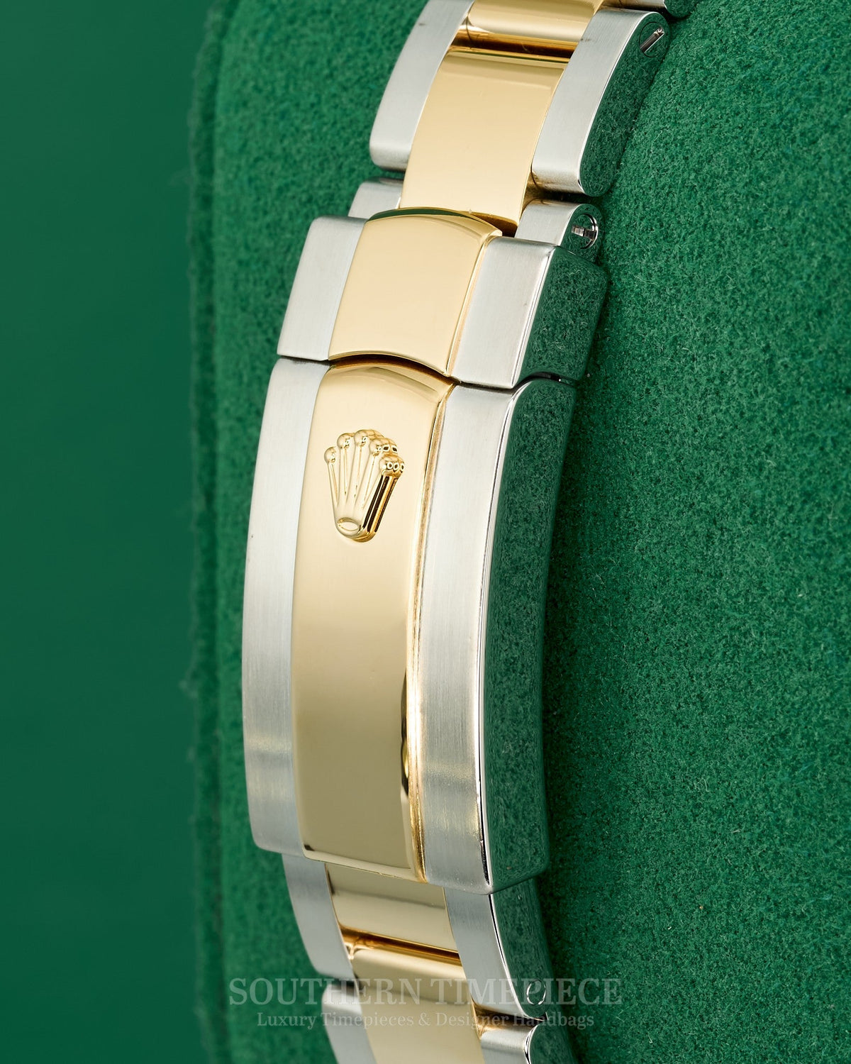41mm Rolex Datejust "Wimbledon" in 18kt Yellow Gold and Stainless on Oyster (Ref: 116333)(Year: 2016)(Box & Papers)