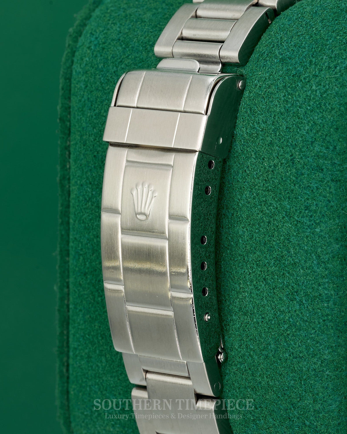 40mm Rare Vintage Rolex Submariner No Date with Black Dial and Bezel in Stainless Steel on Oyster (Ref: 5512)(Year: 1978)