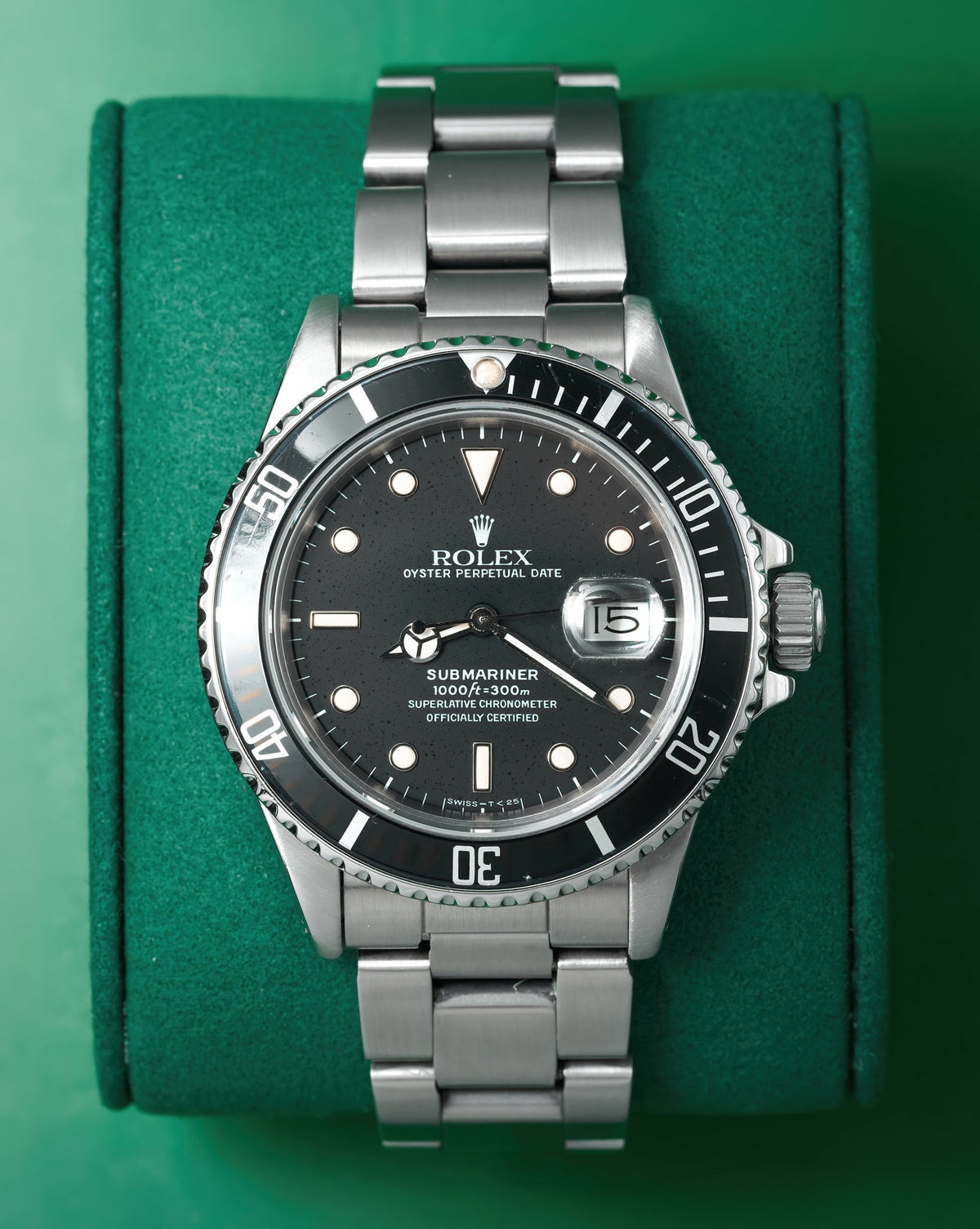 40mm Rolex Submariner Date in Stainless Steel with Patina (Ref: 16800)(Year: 1986)