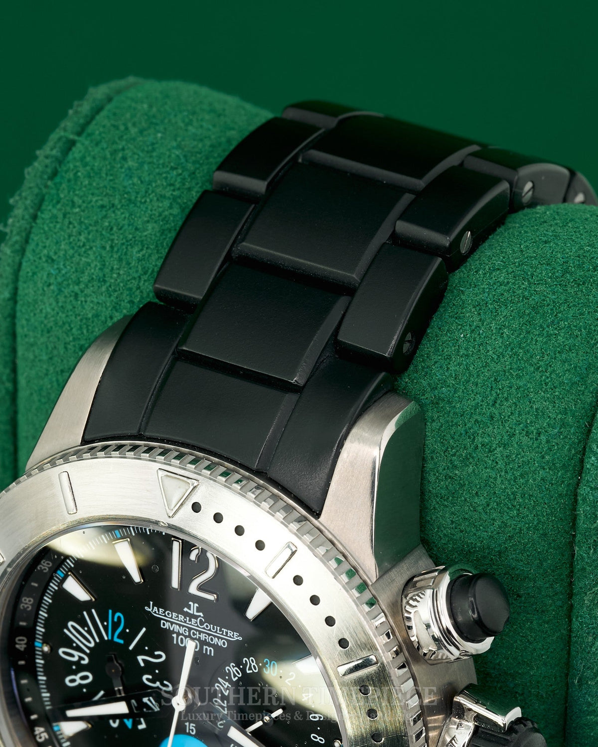 44mm Jaeger-LeCoultre Master Compressor Diving Chronograph in Titanium with Black Ceramic Bracelet (Ref: Q186T770)