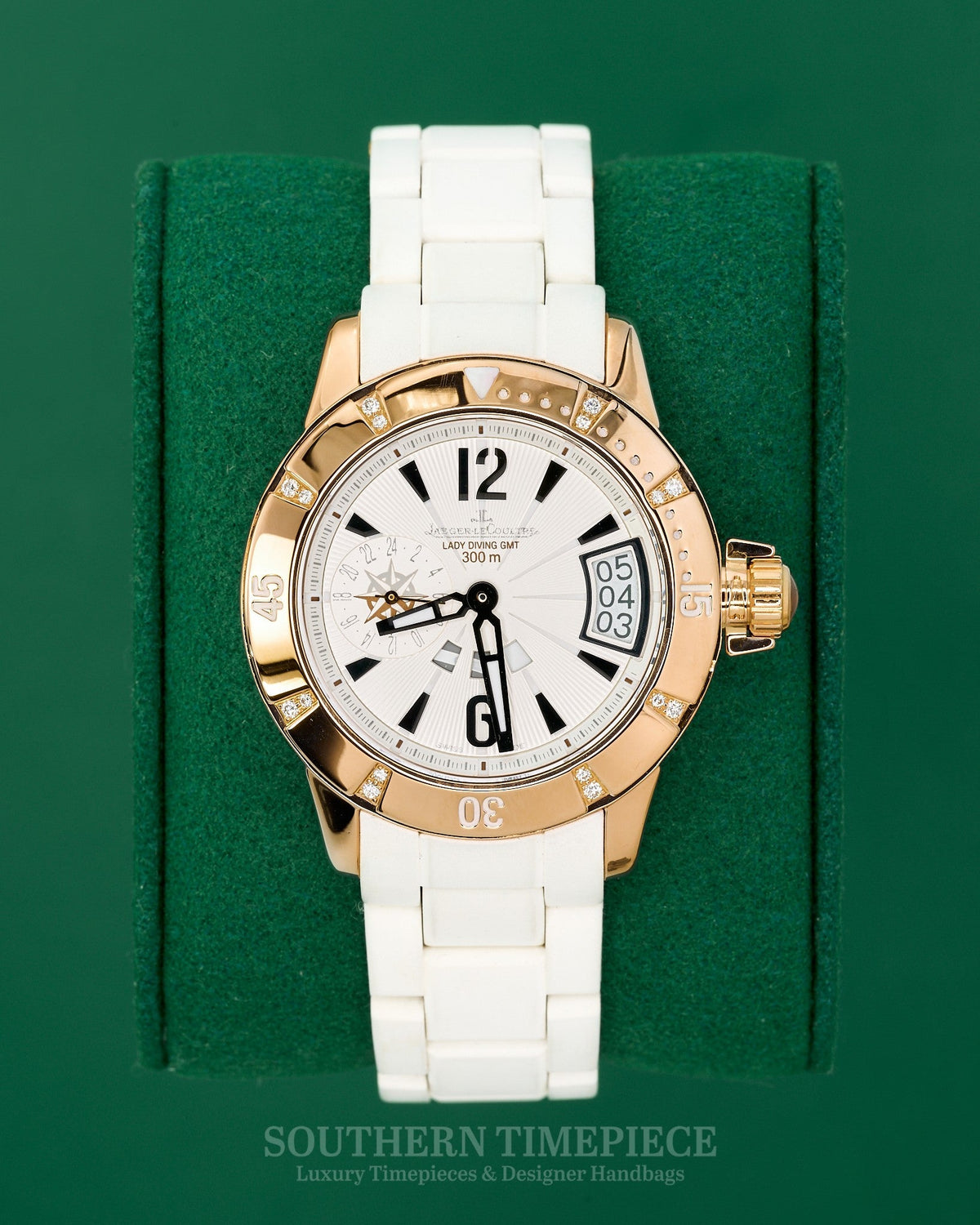 38mm Jaeger LeCoultre Master Compressor Diving GMT in Solid 18kt Rose Gold on White Rubber (Ref: Q1892720)(Year: 2009)(Box & Papers)