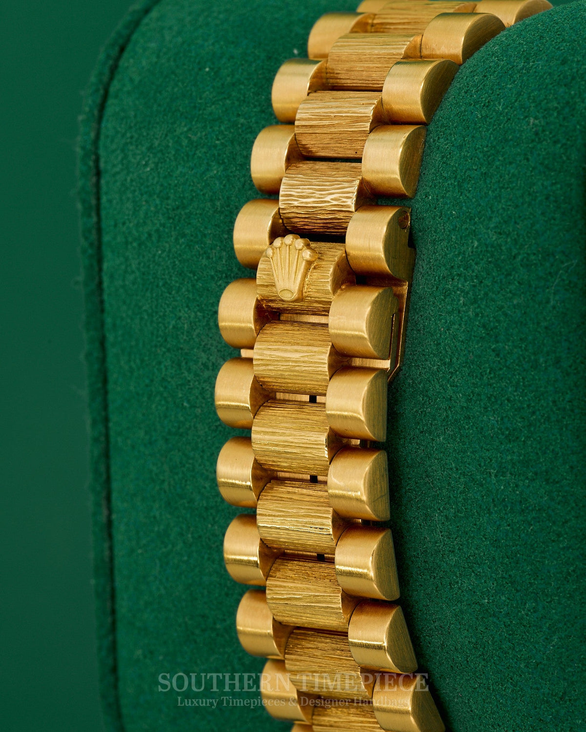 36mm Rolex Day-Date President with a Custom Blk Dia Dial in 18kt Yellow Gold/Bark/Rare Spanish Date Wheel (Ref: 1807)(Year: 1967)(Box & Appraisal)