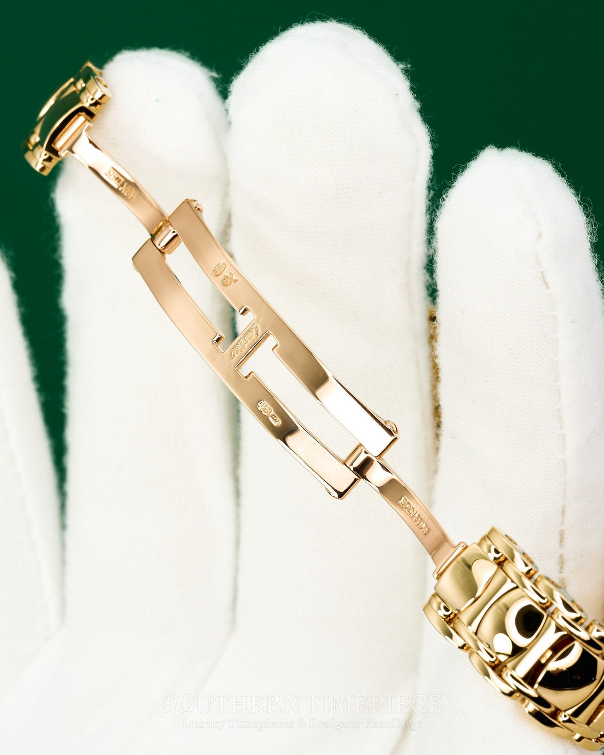 26mm Cartier Ellipse Watch Small in Solid 18kt Yellow Gold with Diamonds (Ref: W15047L8)(RARE)