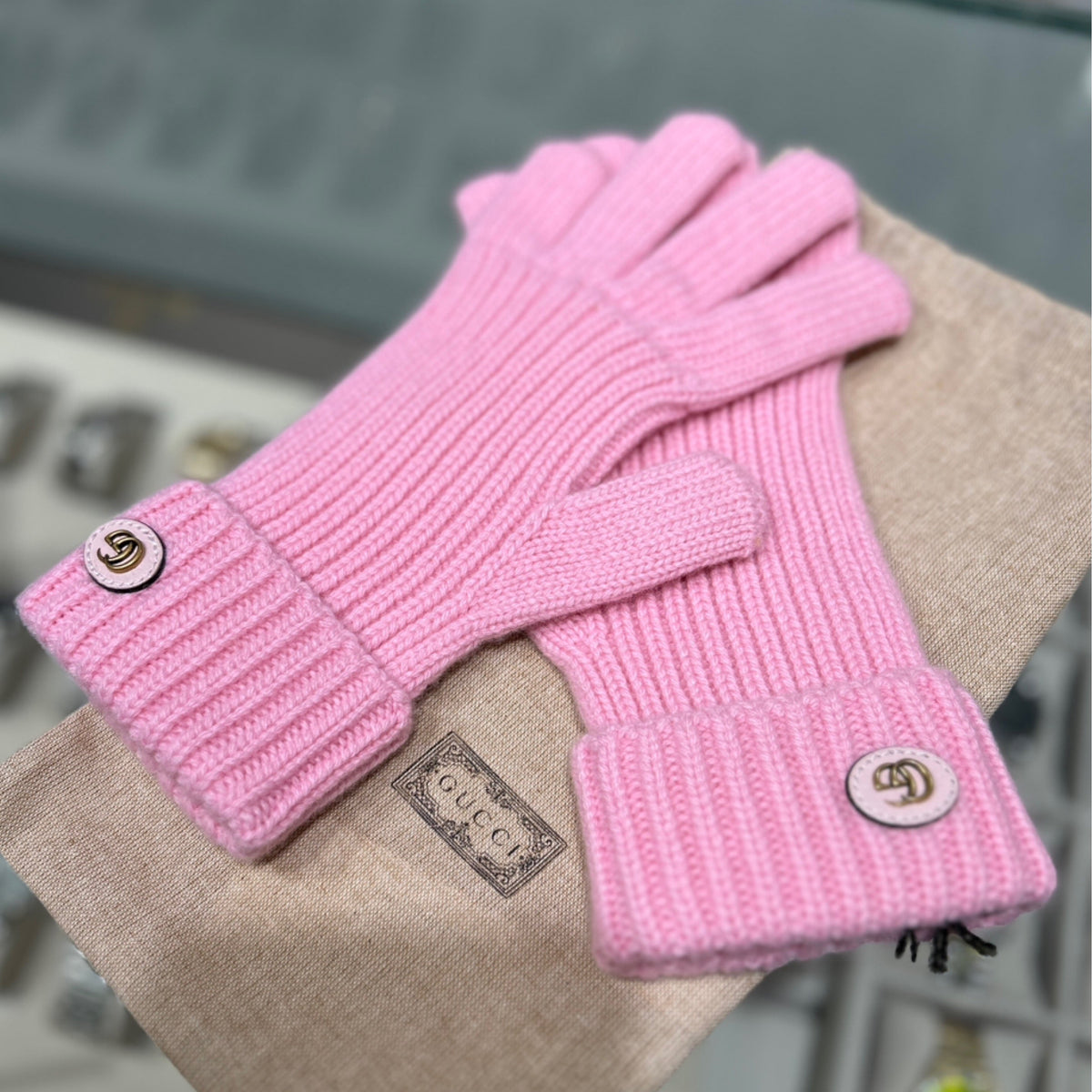 Gucci Wool Cashmere Gloves With Double G - Light Pink (Size Medium) (New w/ Tags)