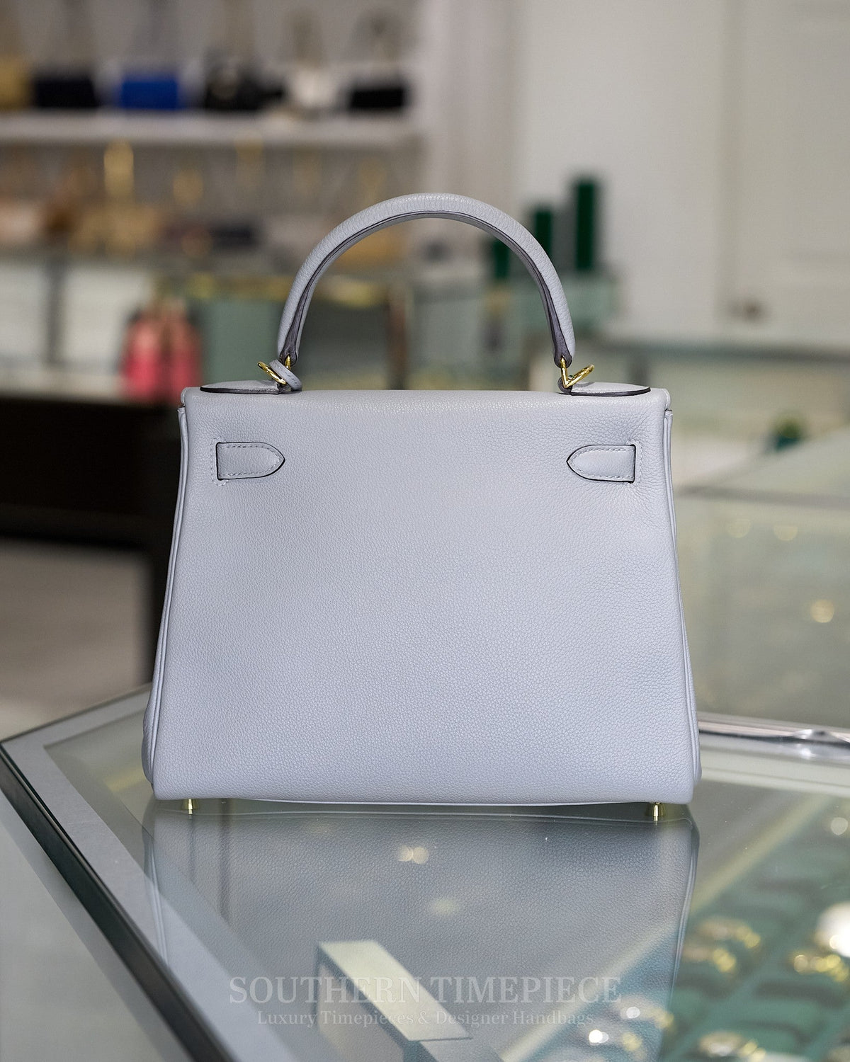 Hermès Kelly Retourne 28 - Gris Mouette Togo Leather & Gold Hardware (2016)