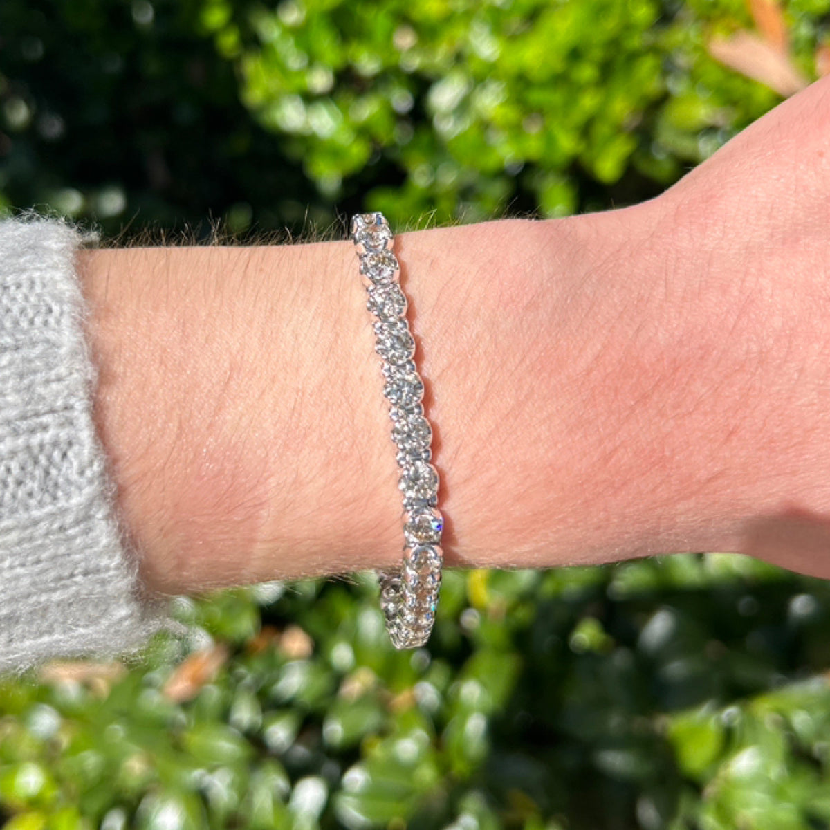 7" 10 Cttw Natural Diamond Tennis Bracelet - 10kt White Gold
