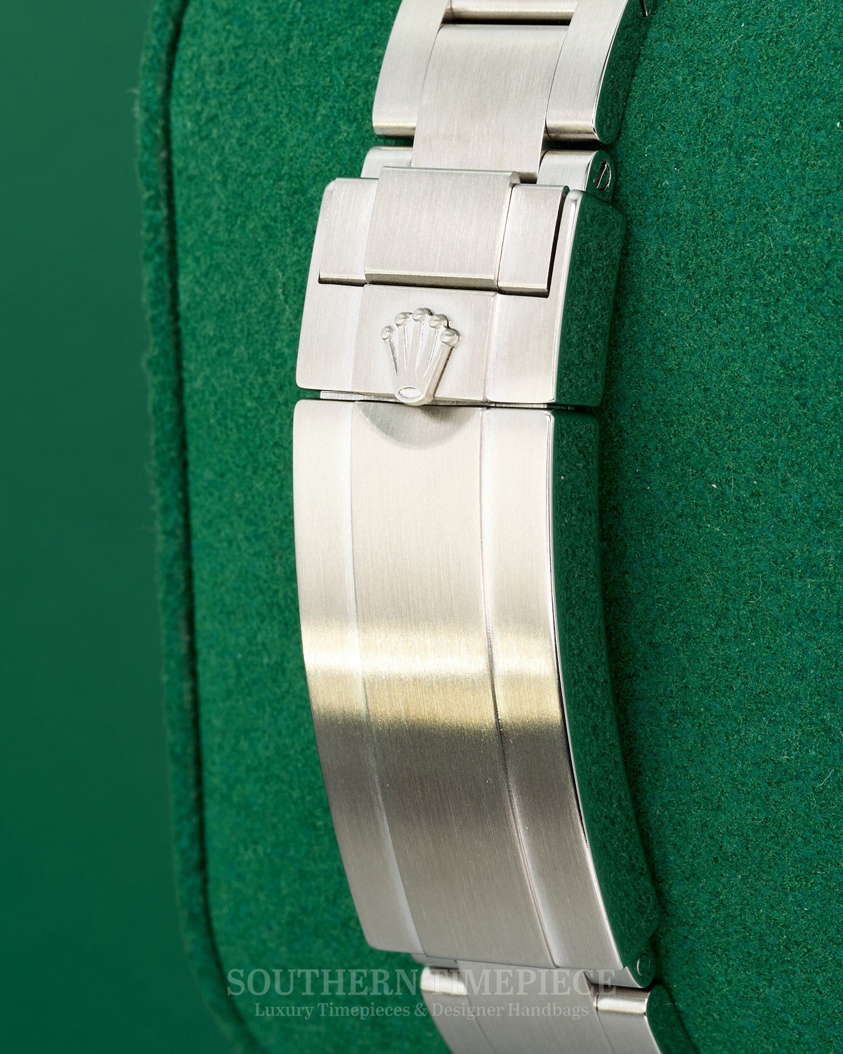 40mm Rolex Submariner "Hulk" in Stainless Steel (Ref: 116610LV)(Year: 2011)(Box & Papers)