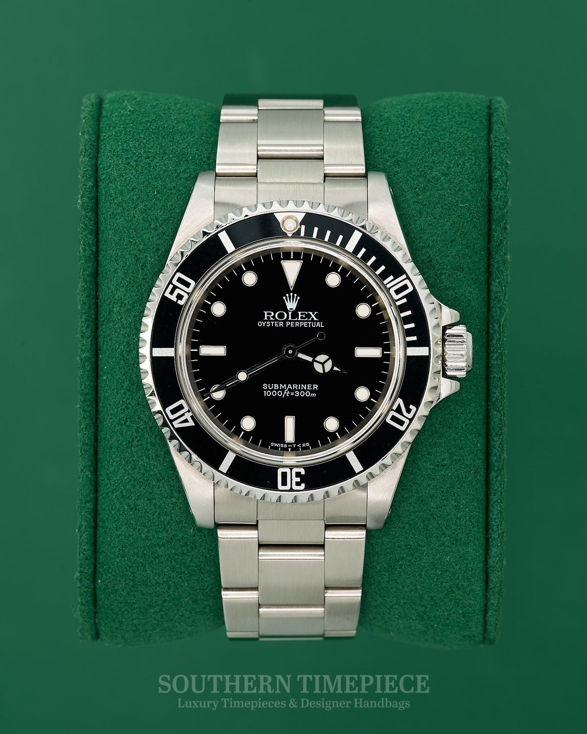 40mm Rolex Submariner No Date with Black Dial and Bezel in Stainless Steel on Oyster (Ref: 14060)(Year: 2005)