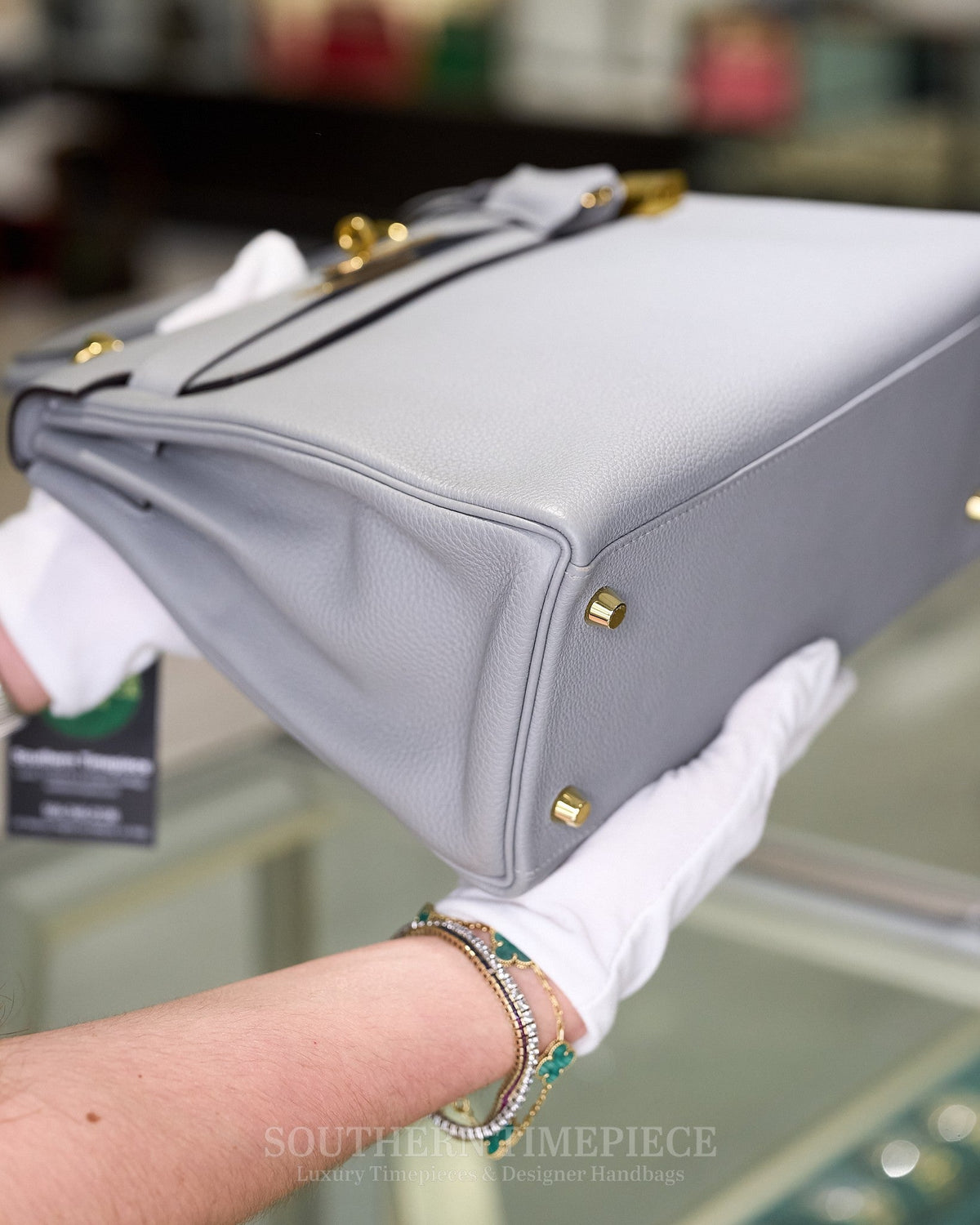 Hermès Kelly Retourne 28 - Gris Mouette Togo Leather & Gold Hardware (2016)