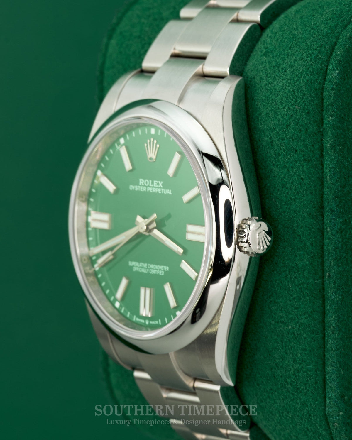 41mm Rolex Oyster Perpetual Green Dial in Stainless Steel on Oyster (Ref: 124300)(Year: 2022)(Box & Papers)