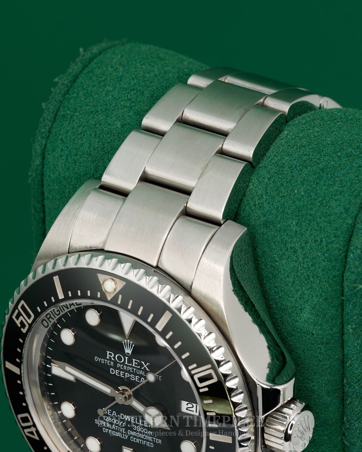 44mm Rolex Deepsea Sea-Dweller in Stainless Steel with Black Dial and Bezel (Ref: 116660)(Year: 2013)(Box & Papers)(SKU: 443717J)