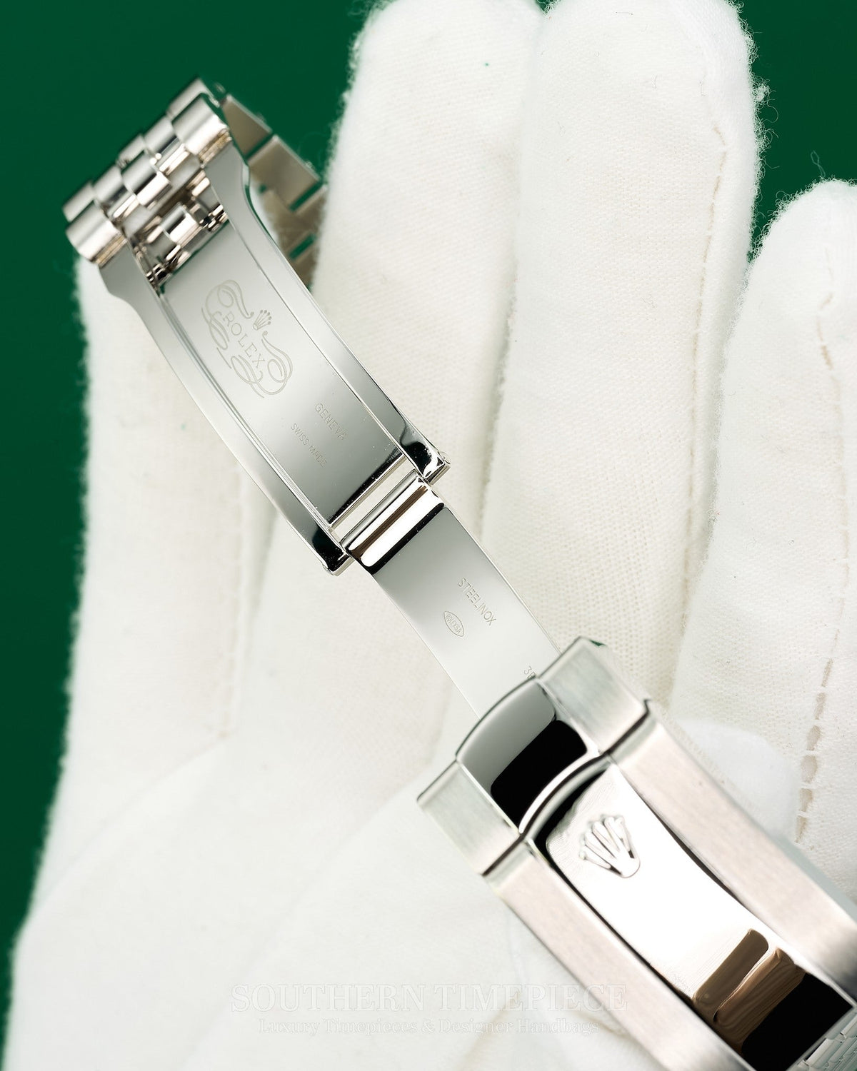 42mm Rolex Sky-Dweller in 18kt White Gold and Oystersteel with Blue Dial on Jubilee Bracelet (Ref: 326934)(Year: 2021)(Box & Appraisal)