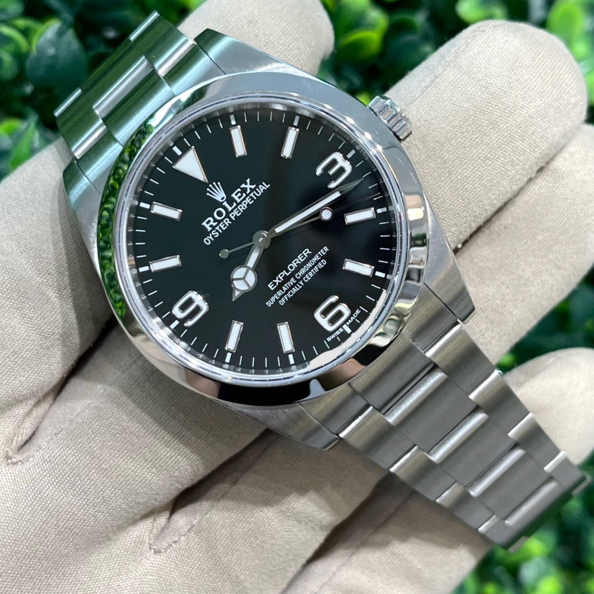 39mm Rolex Explorer I with Black Dial in Stainless Steel on Oyster (Ref: 214270)(Year: 2013)(Box & Papers)