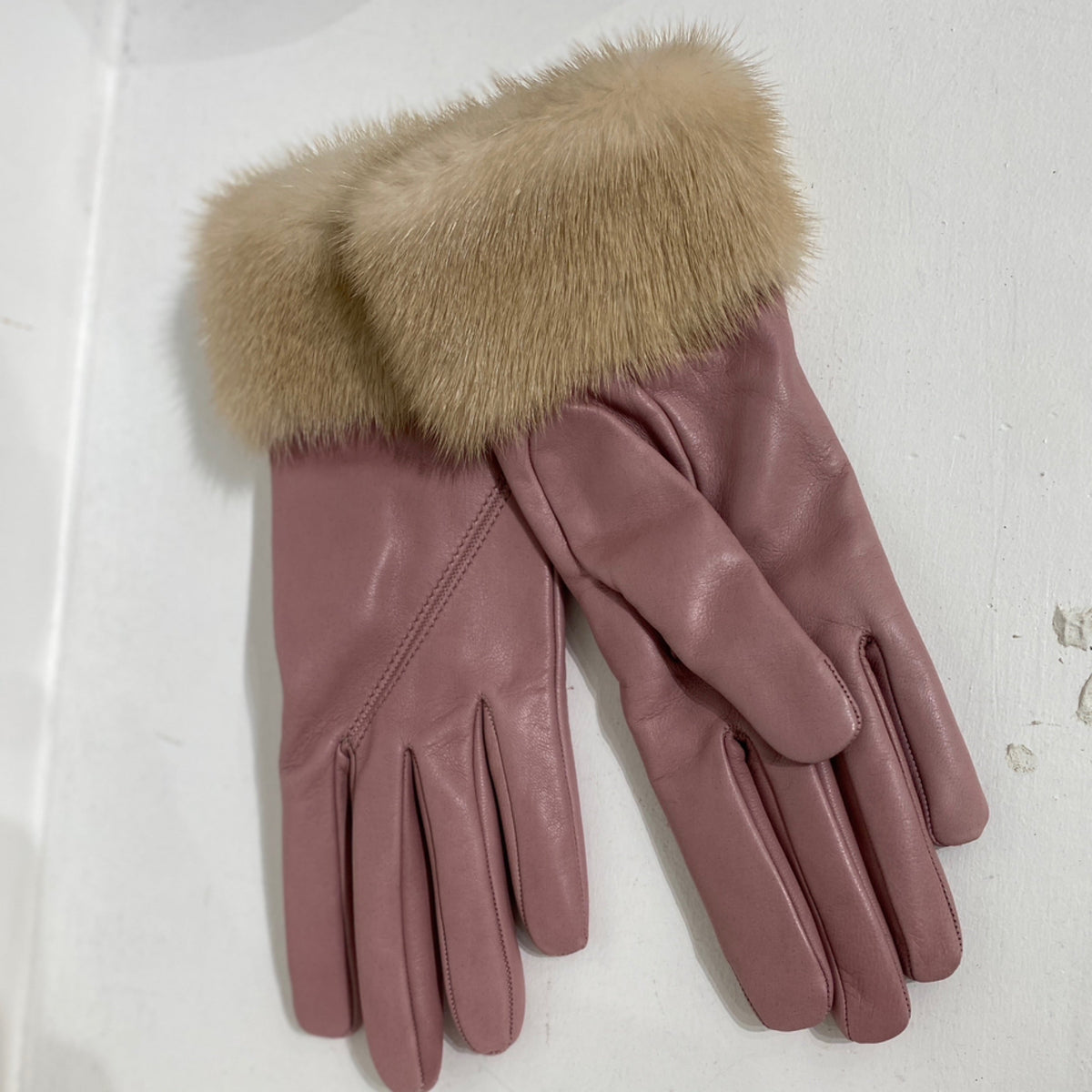 Neiman Marcus Mink Gloves - Pink Leather (6.5)