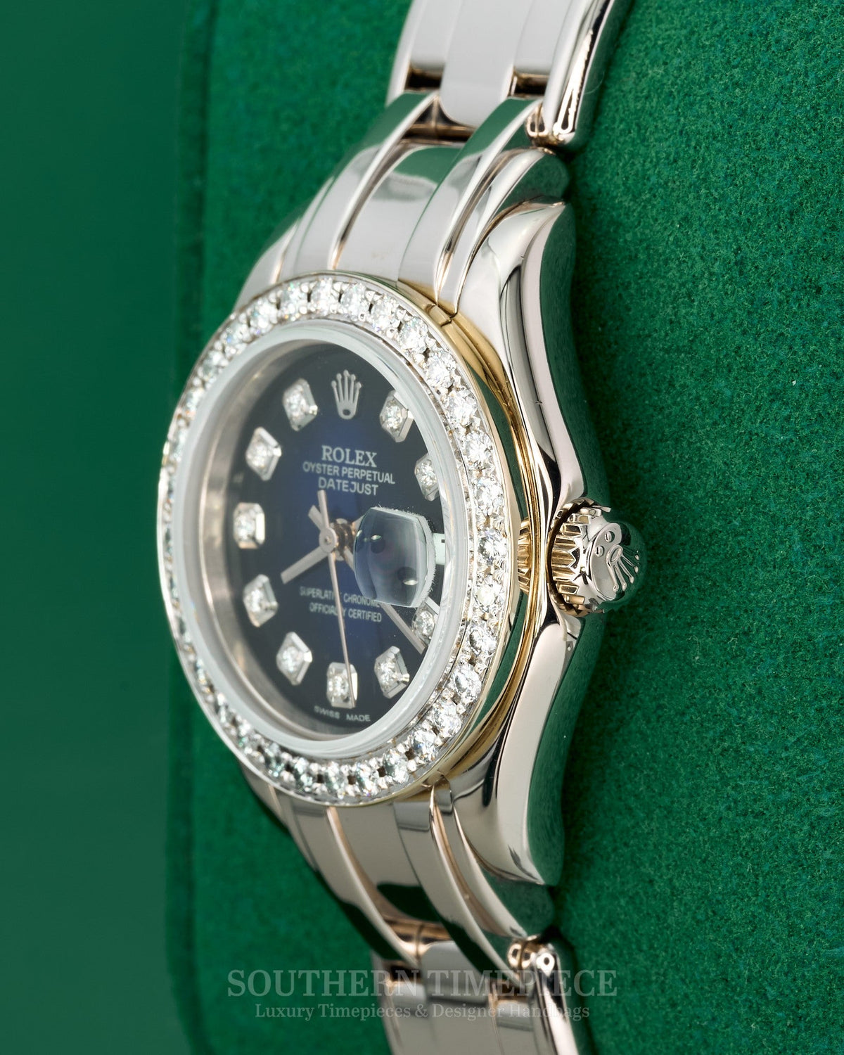 29mm Rolex Pearlmaster/Masterpiece in Solid 18kt White Gold with a Custom Blue Ombre Diamond Dial and Diamond Bezel (Ref: 80329)(Year: 1999)