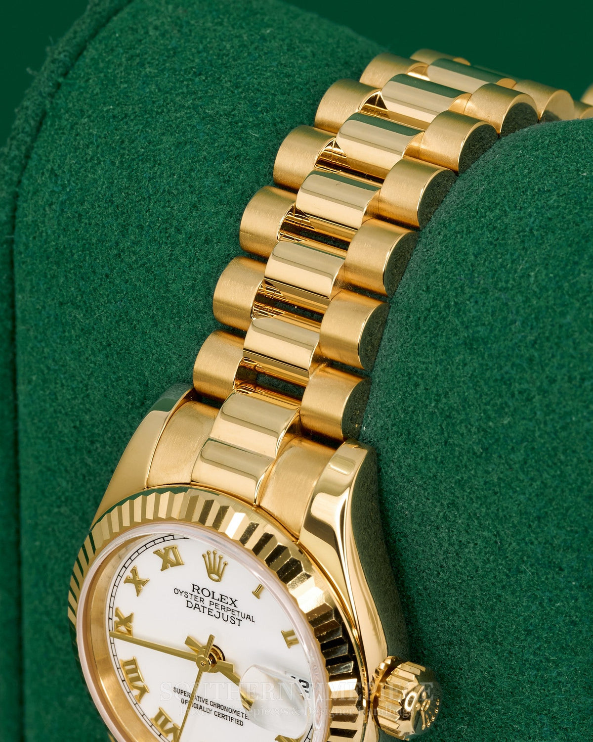26mm Rolex Datejust "Ladies President" with White Roman Dial in Solid 18kt Yellow Gold (Ref: 179178)(Year: 2000)