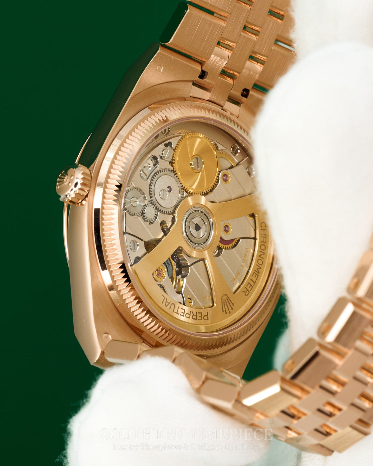 Brand New 2026 36mm Rolex Land-Dweller in Solid 18kt Rose Gold with White Honeycomb-Motif Dial (Ref: 127235)(Year: 2026)(Box & Papers)