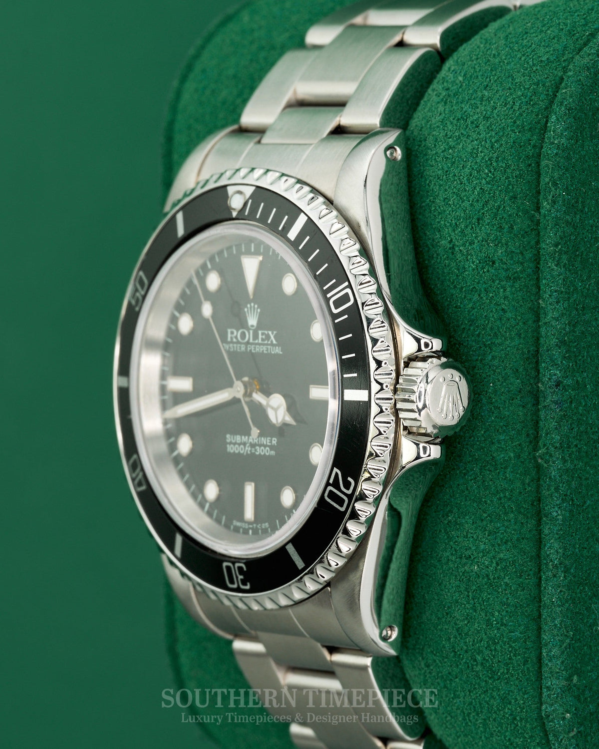 40mm Rolex Submariner No Date with Black Dial and Bezel in Stainless Steel on Oyster (Ref: 14060)(Year: 1991)