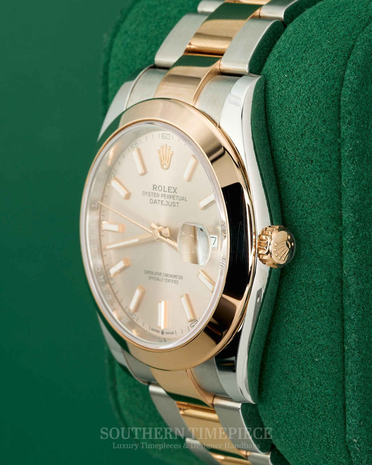 41mm Rolex Datejust 18kt Everose Gold and Oystersteel featuring a Sundust Stick Dial (Ref: 126301)(Box & Papers)