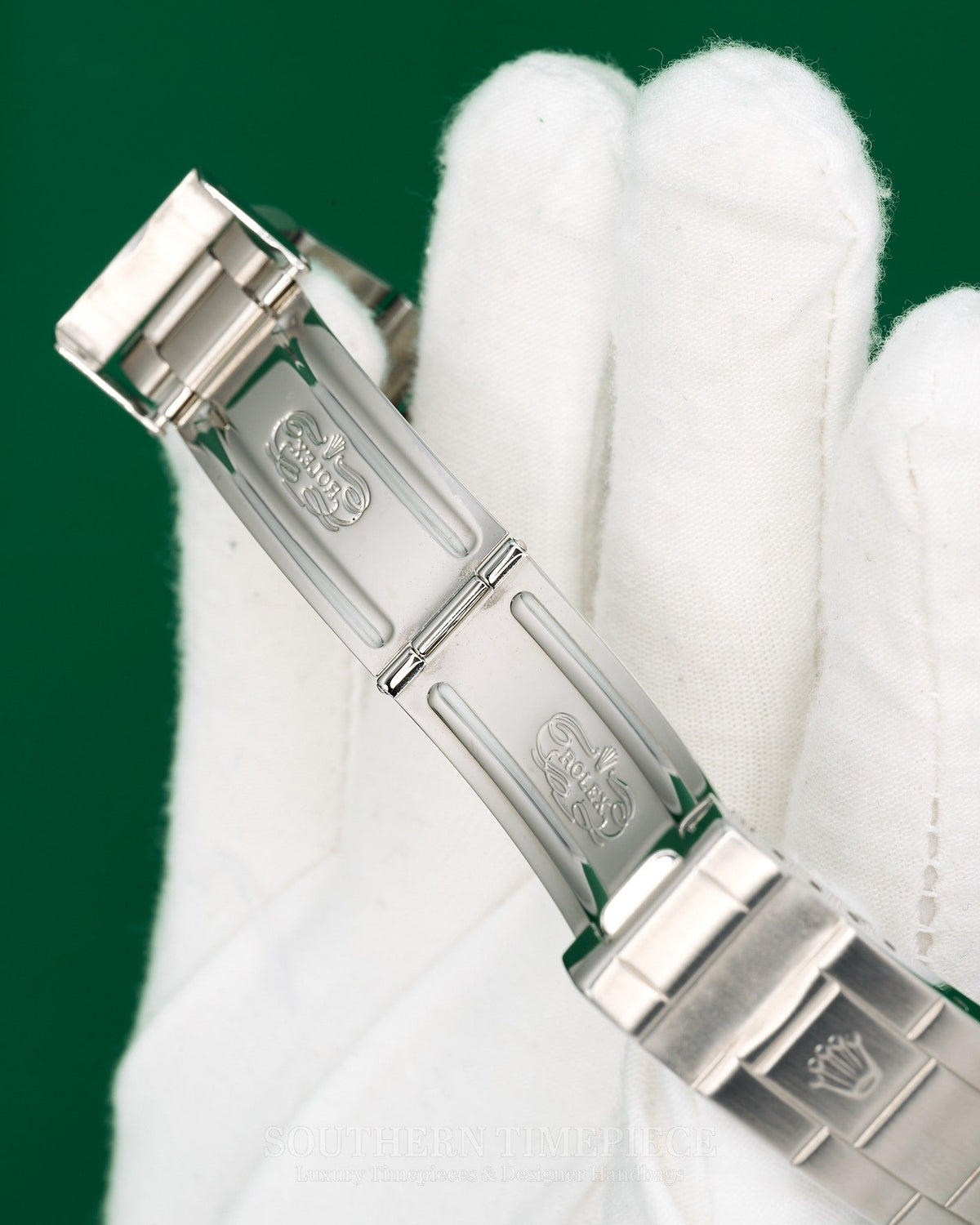40mm Rolex Explorer II with Black Dial in Stainless Steel on Oyster Bracelet (Ref: 16570)(Year: 1995)
